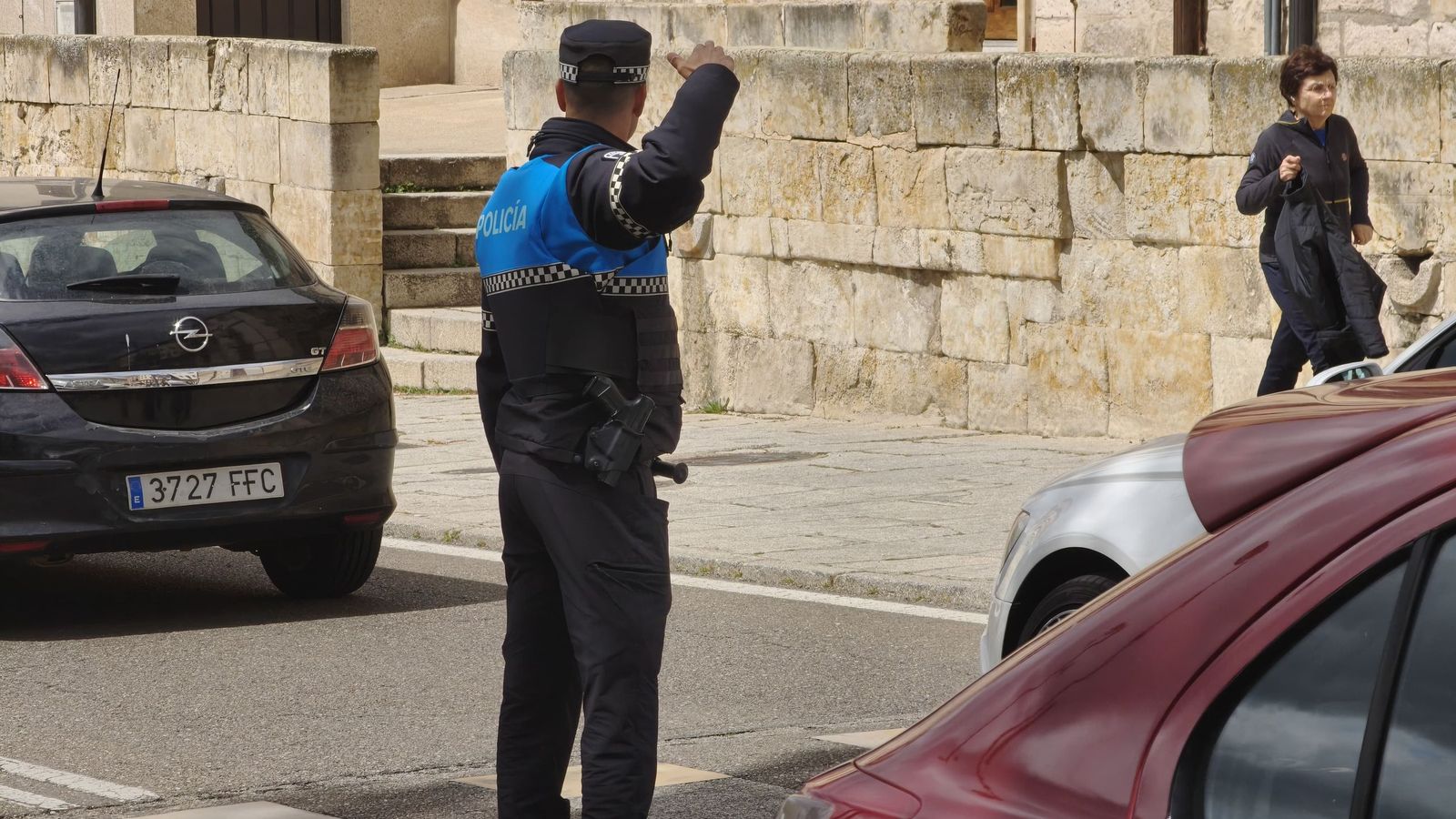 Un multitudinario Lunes de Aguas en Salamanca llena la ribera del Tormes