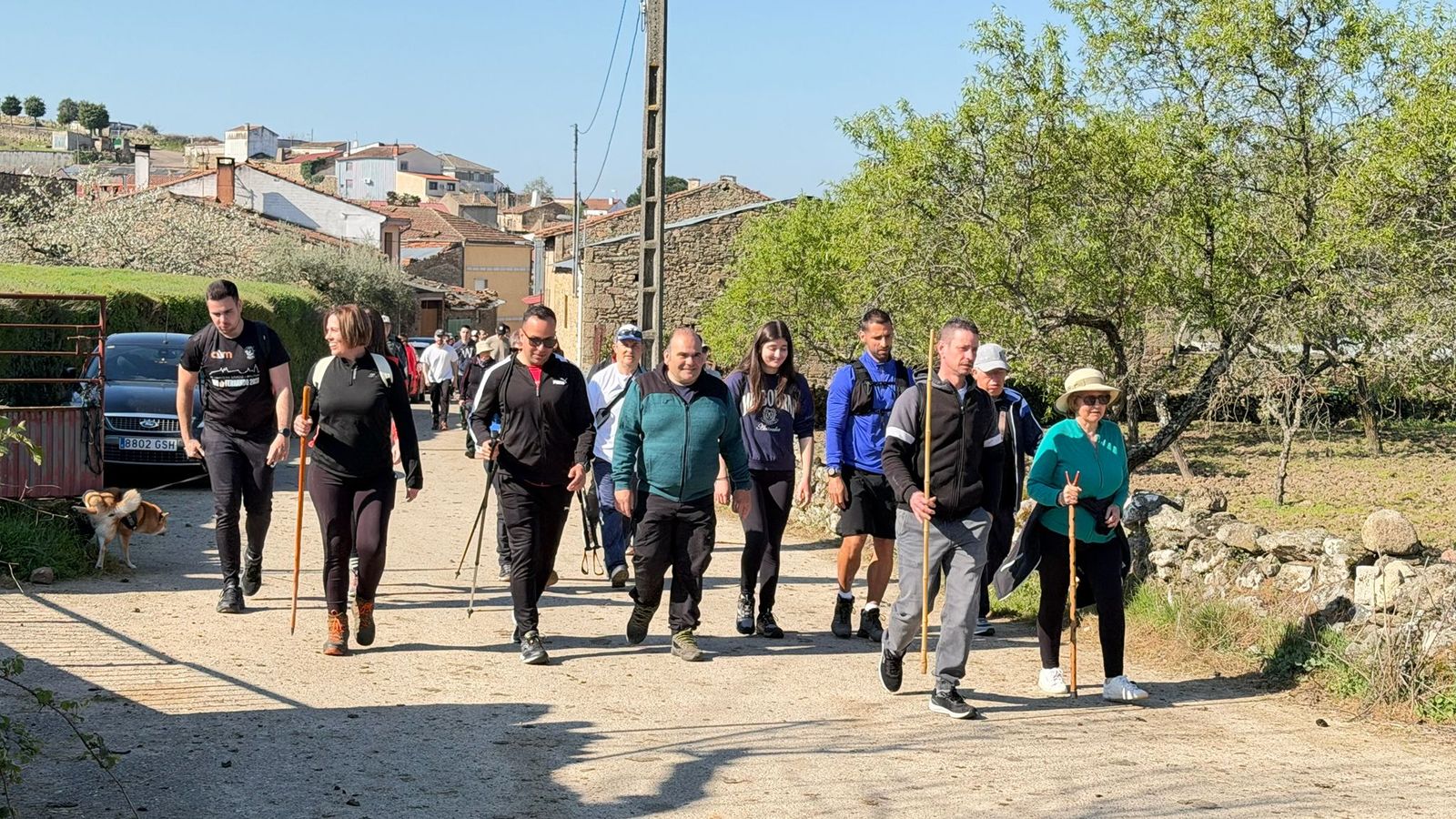 Marcha senderiesta mieza