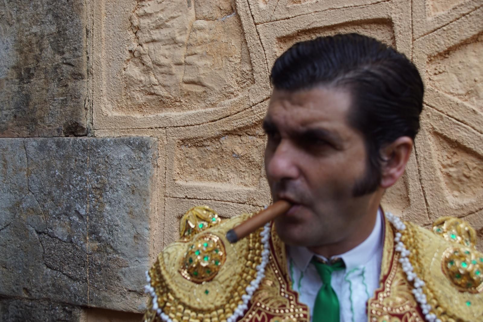 Gran ambiente en La Glorieta para la tarde de toros de Morante de la Puebla, Ismael Martín y Marco Pérez