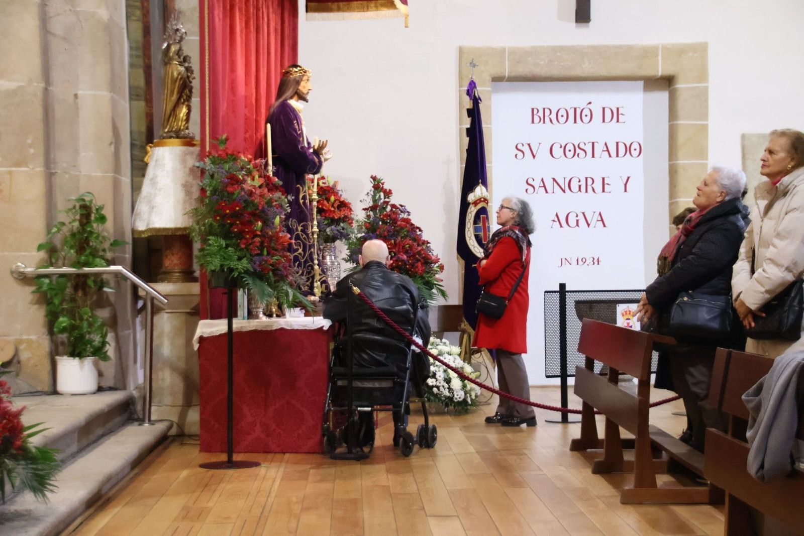 Besapiés Jesús Rescatado en la iglesia de San Pablo