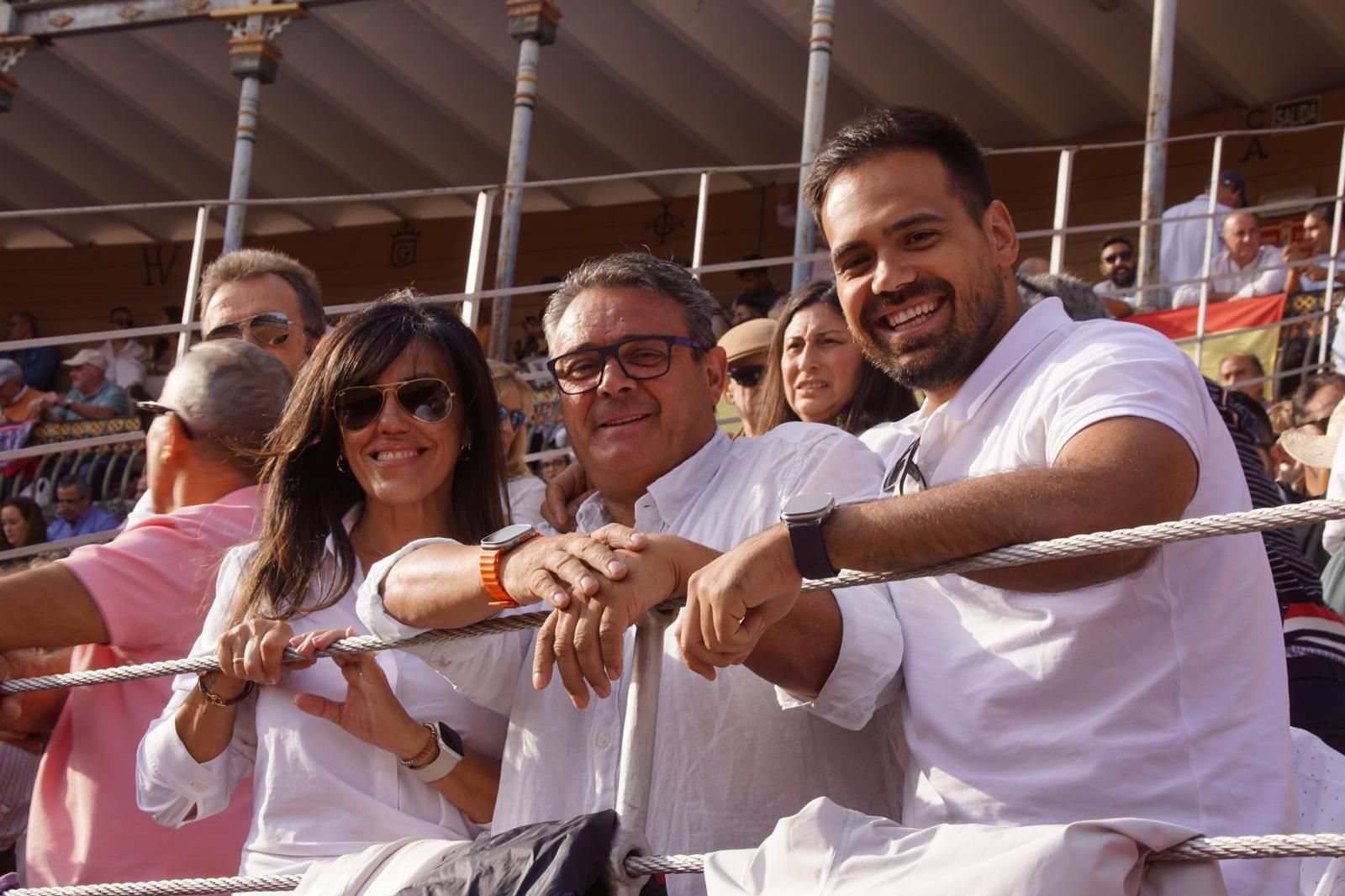 resumen-fotografico-del-ambiente-en-los-tendidos-de-la-glorieta-durante-la-corrida-concurso-22-de-septiembre-fotos-juanes-38