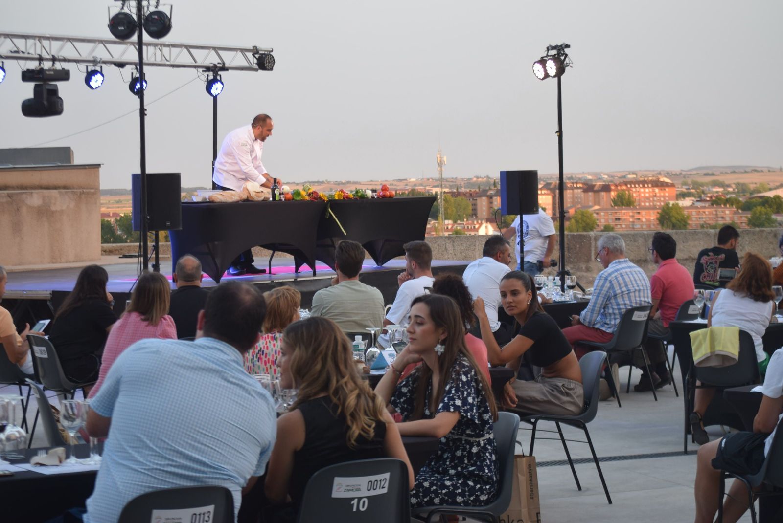 Una actividad en la terraza del Ramos Carrión