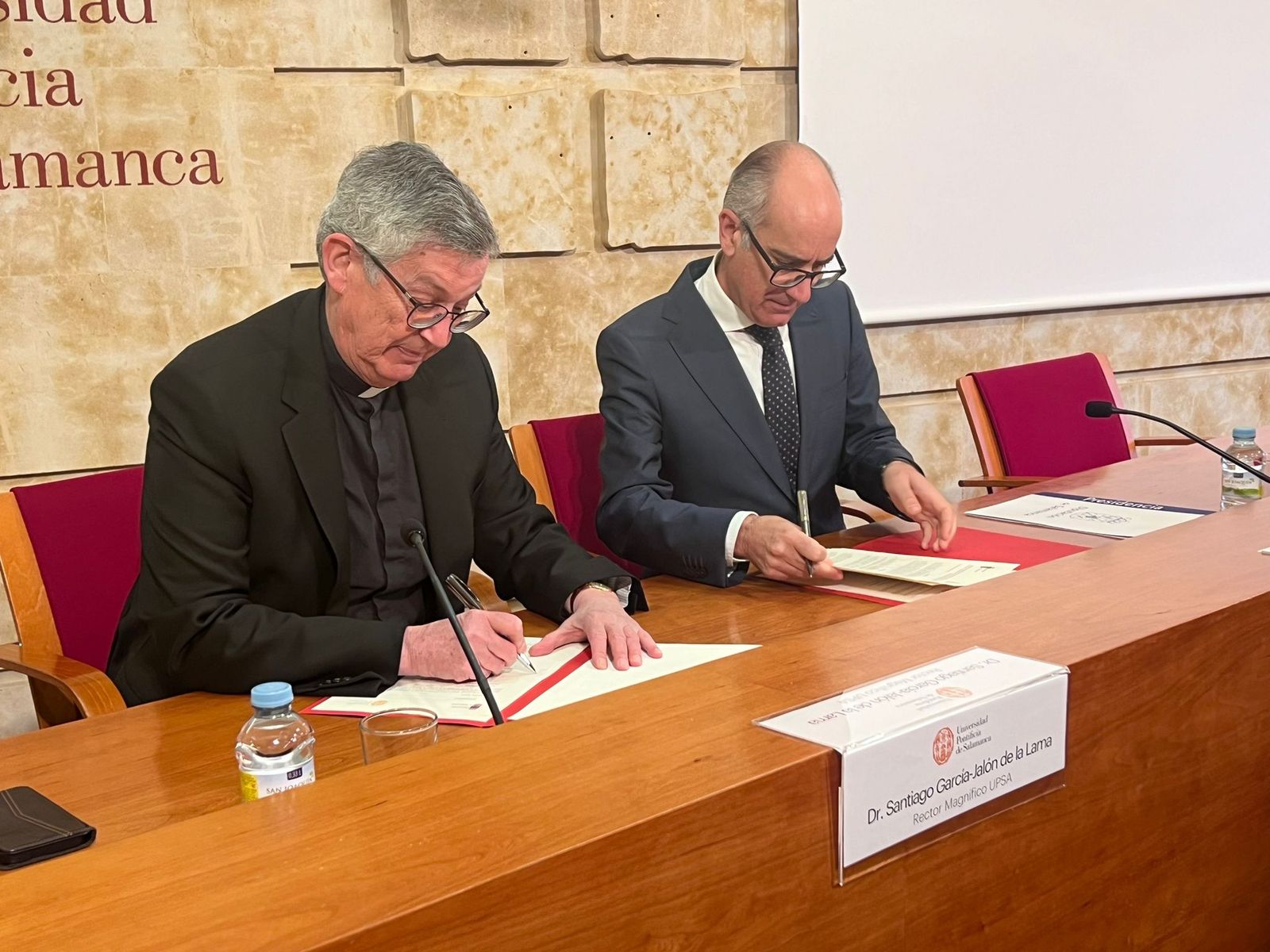 Santiago García-Jalón de la Lama y Javier Iglesias