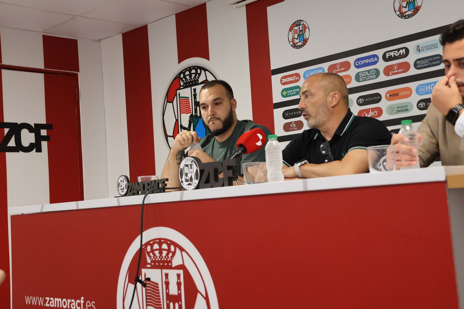 presentacion-de-juan-sabas-como-nuevo-tecnico-del-zcf-13