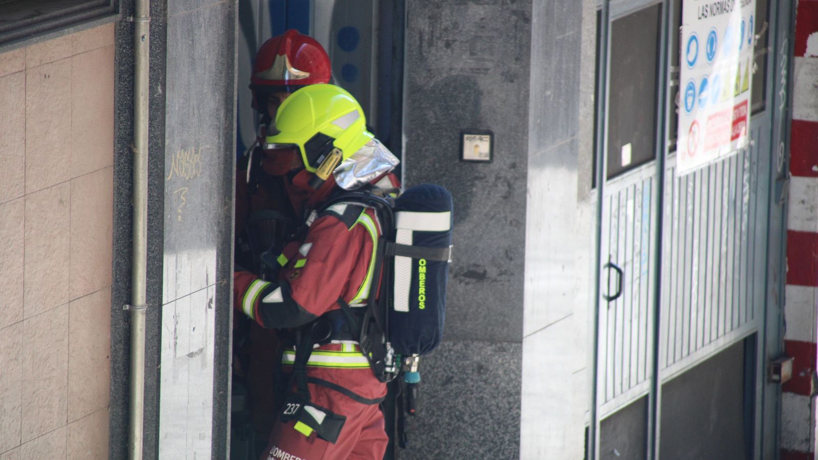Los Bomberos actúan en una vivienda de la cuesta de la Raqueta