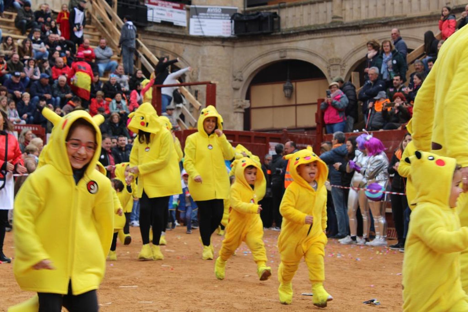 disfraces-del-sabado-de-carnaval-en-ciudad-rodrigo-52