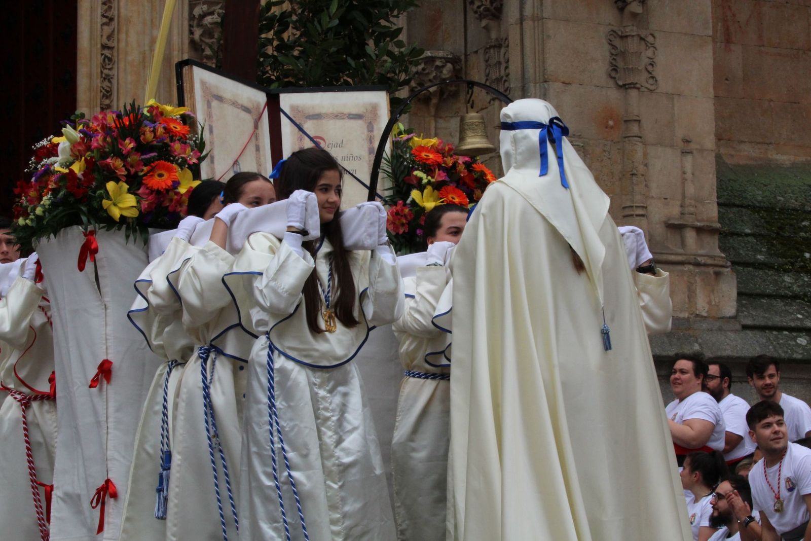 procesion-de-la-borriquilla-en-salamanca-domingo-de-ramos-13-de-abril-de-2025-fotos-belen-hurtado-4