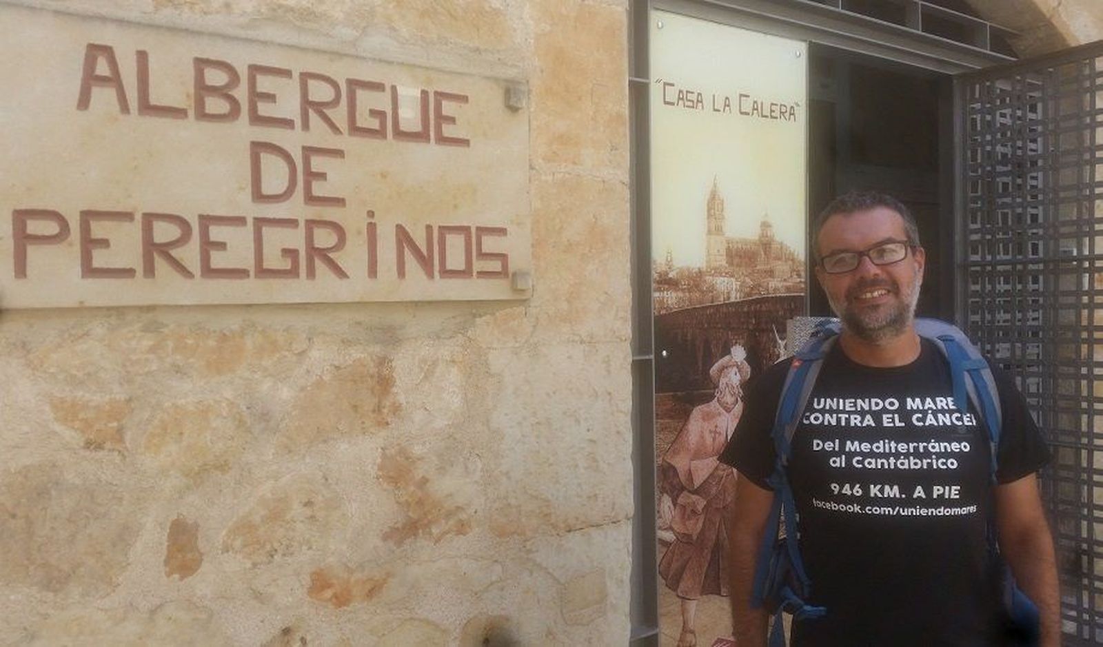 El caracol humano que camina desde Málaga hasta Asturias para recaudar dinero contra el cáncer