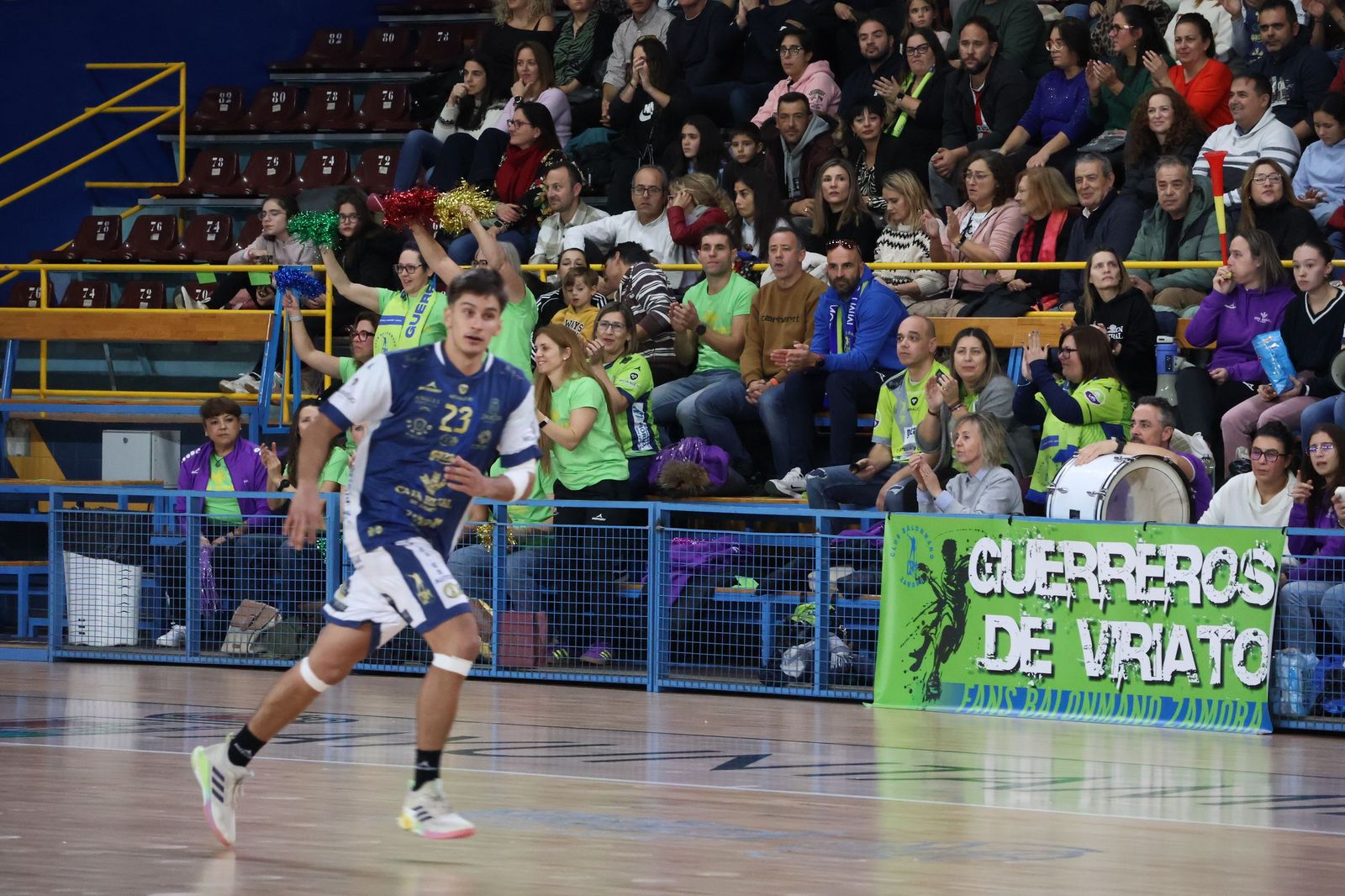 GALERÍA | El BM Zamora se juega consolidar el liderazgo frente a los asturianos del Auto-Center Principado Vetusta