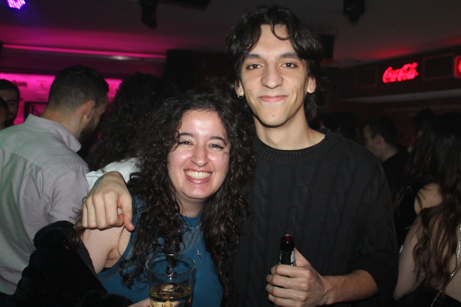 El Fin de Año Universitario continua por los bares de la capital del Tormes tras las doce campanadas