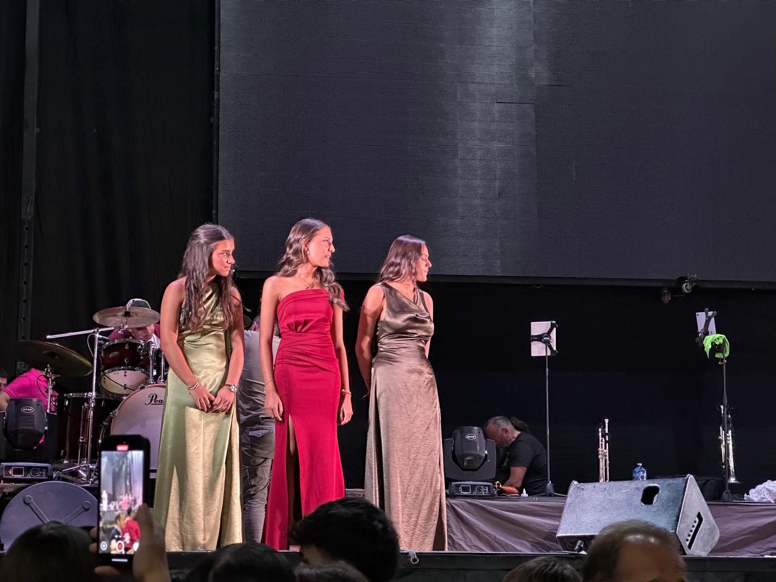 Coronación reina y damas y en Aldeadávila de la Ribera 2025