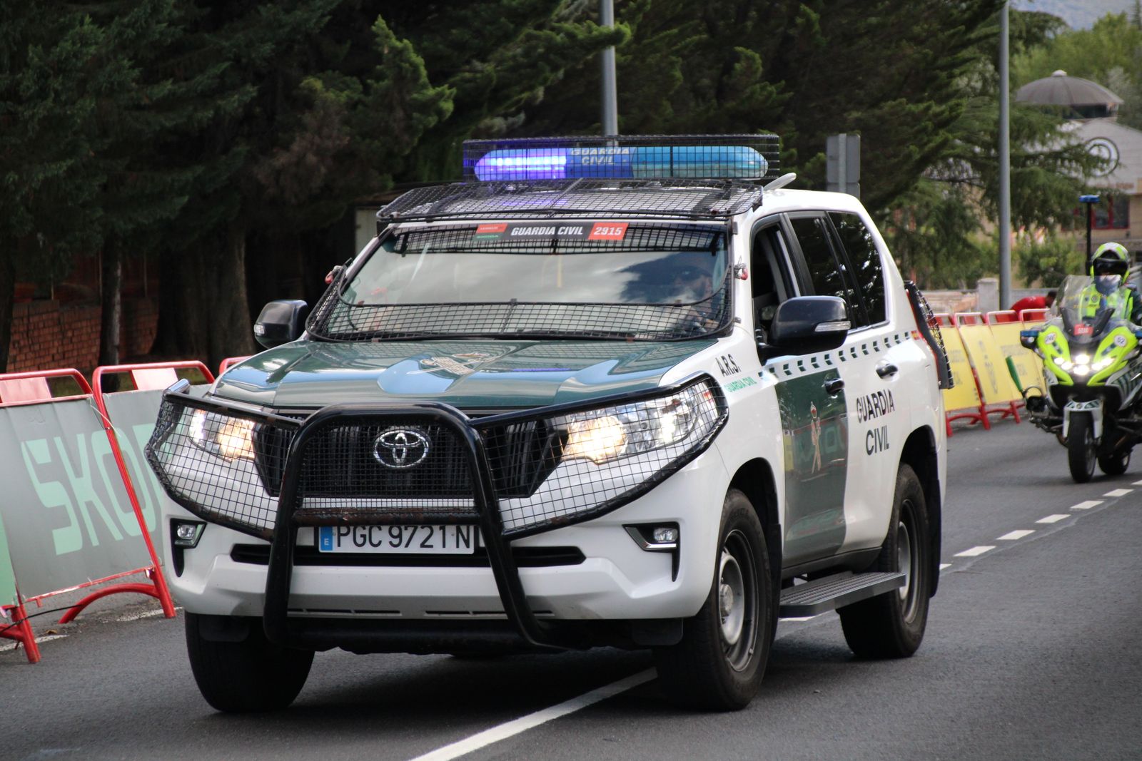 Así es el dispositivo de seguridad de la Guardia Civil en una etapa de La Vuelta