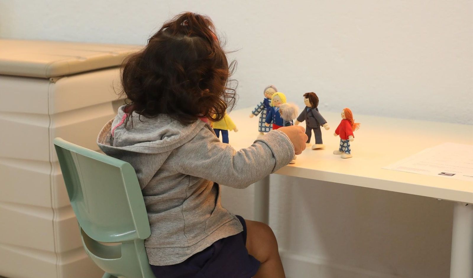 Una niña jugando. Foto EP