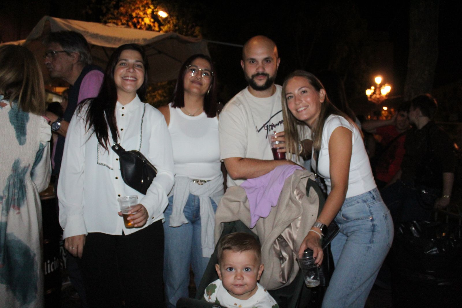 Ambiente en la Feria de Día en la tarde de este jueves