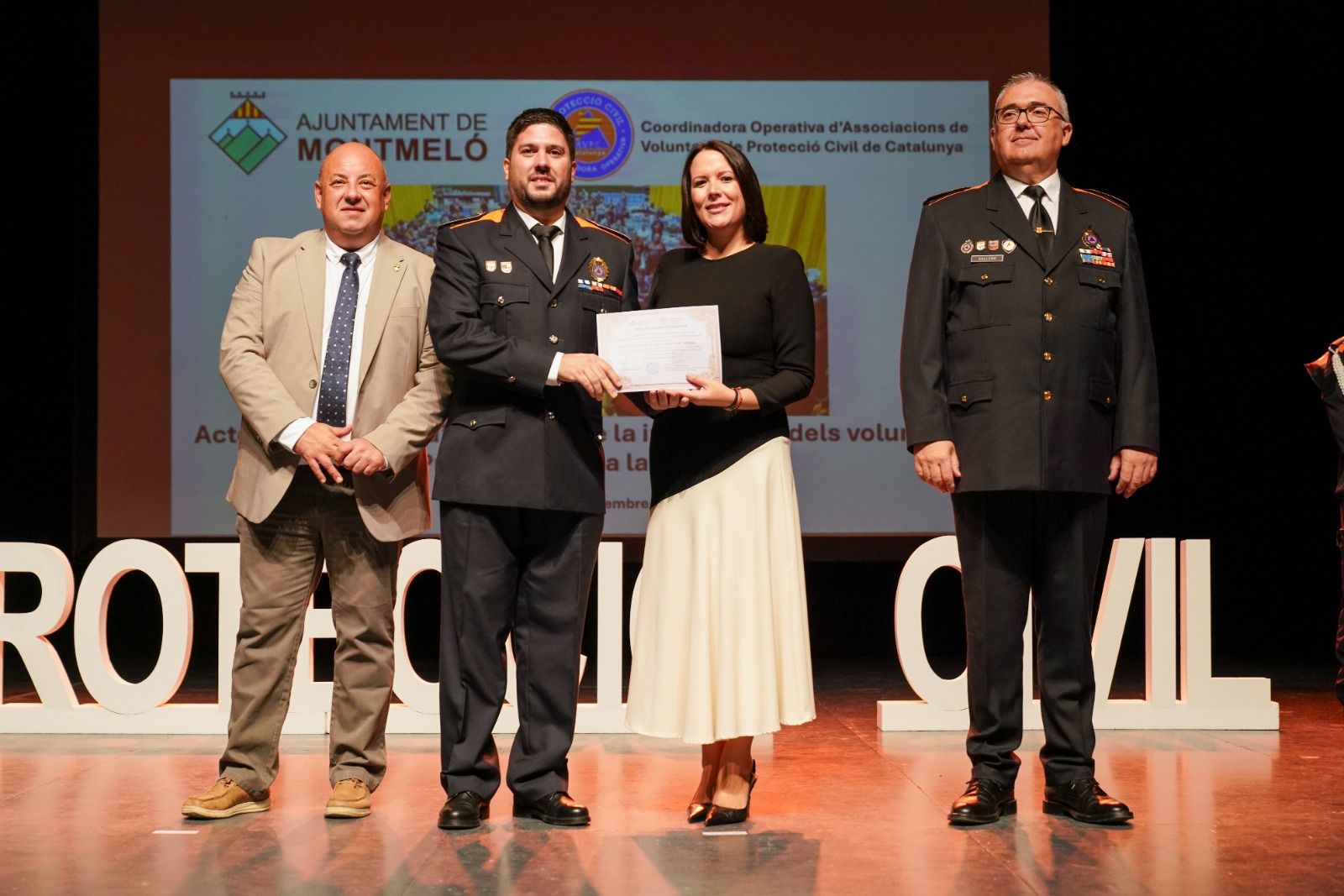Protección Civil de Santa Marta en Montmeló en la gala homenaje por la DANA