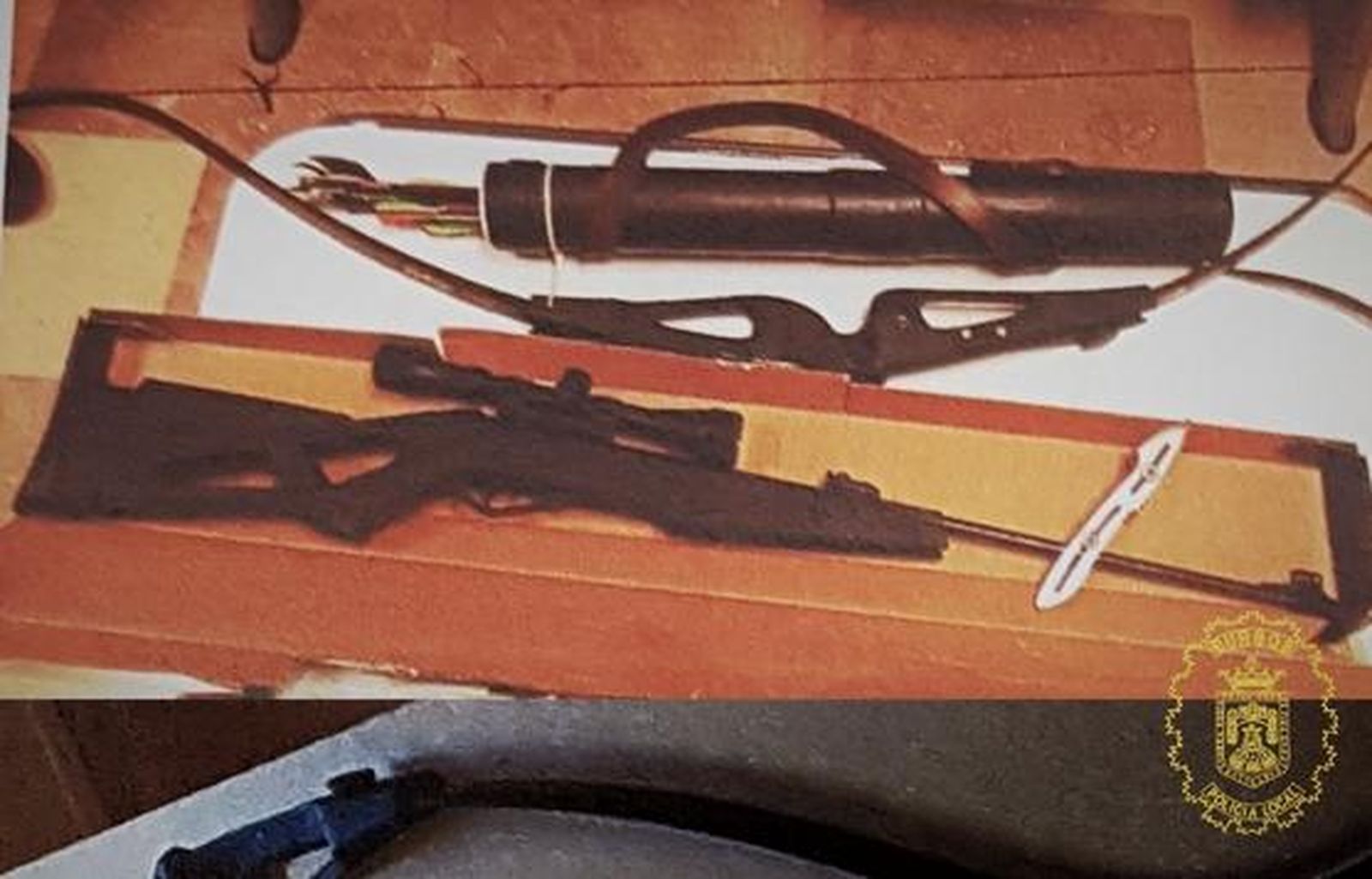 La Policía Local interviene varias armas a un ciudadano que estaba disparando a las farolas