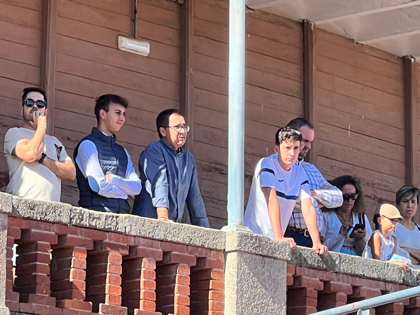 ambiente-durante-el-sorteo-de-los-toros-del-vellosino-en-la-glorieta-domingo-15-de-septiembre-de-2024-fotos-s24h-23