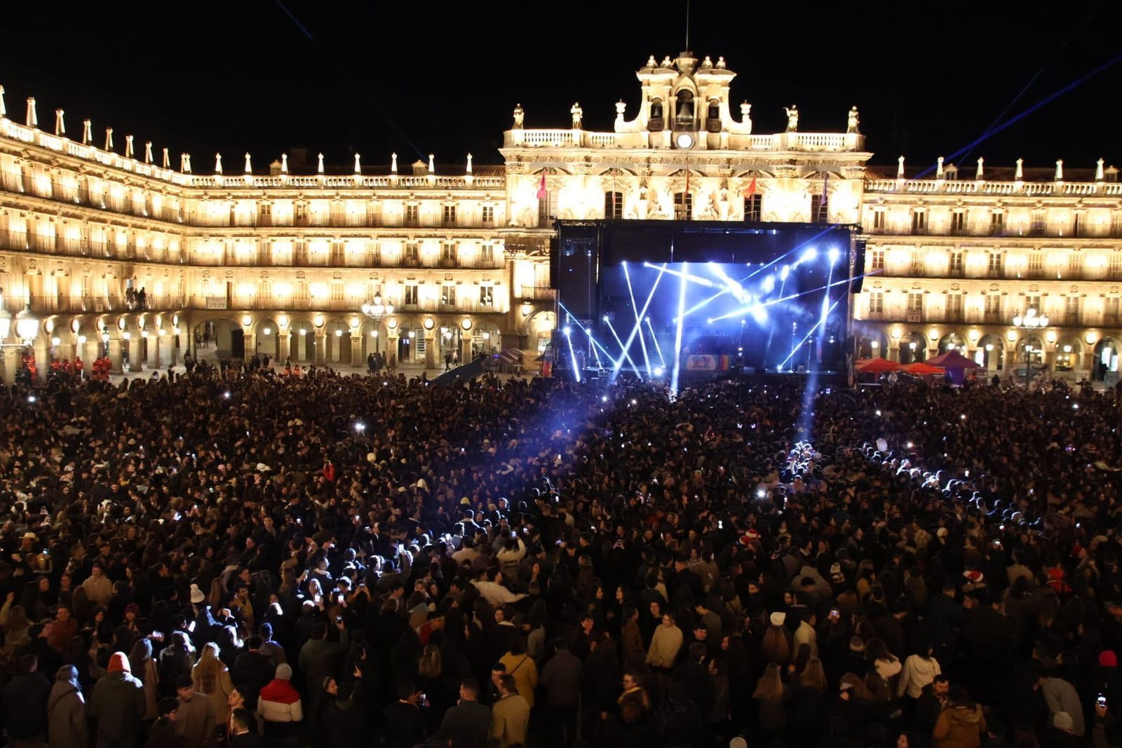 Fin de Año Universitario 2024