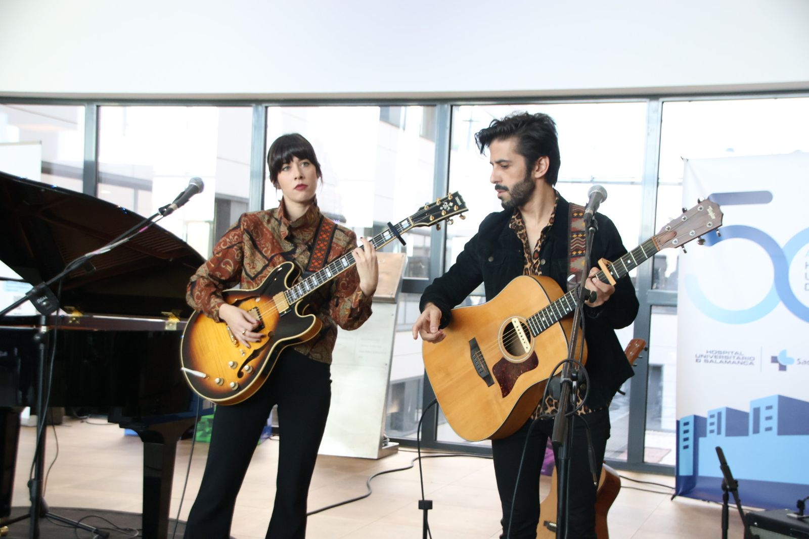 Concierto en el hall principal del Hospital de Salamanca, enmarcado dentro de los actos del 50 Aniversario del Hospital Clínico Universitario de Salamanca
