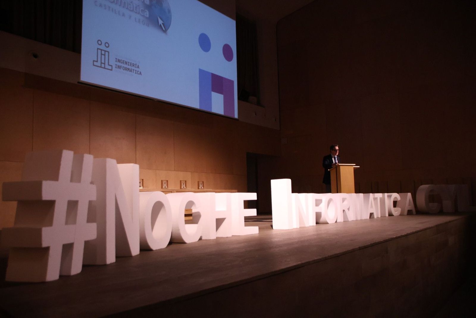 XVI Noche de la Ingeniería Informática de Castilla y León con la entrega de los Premios i3