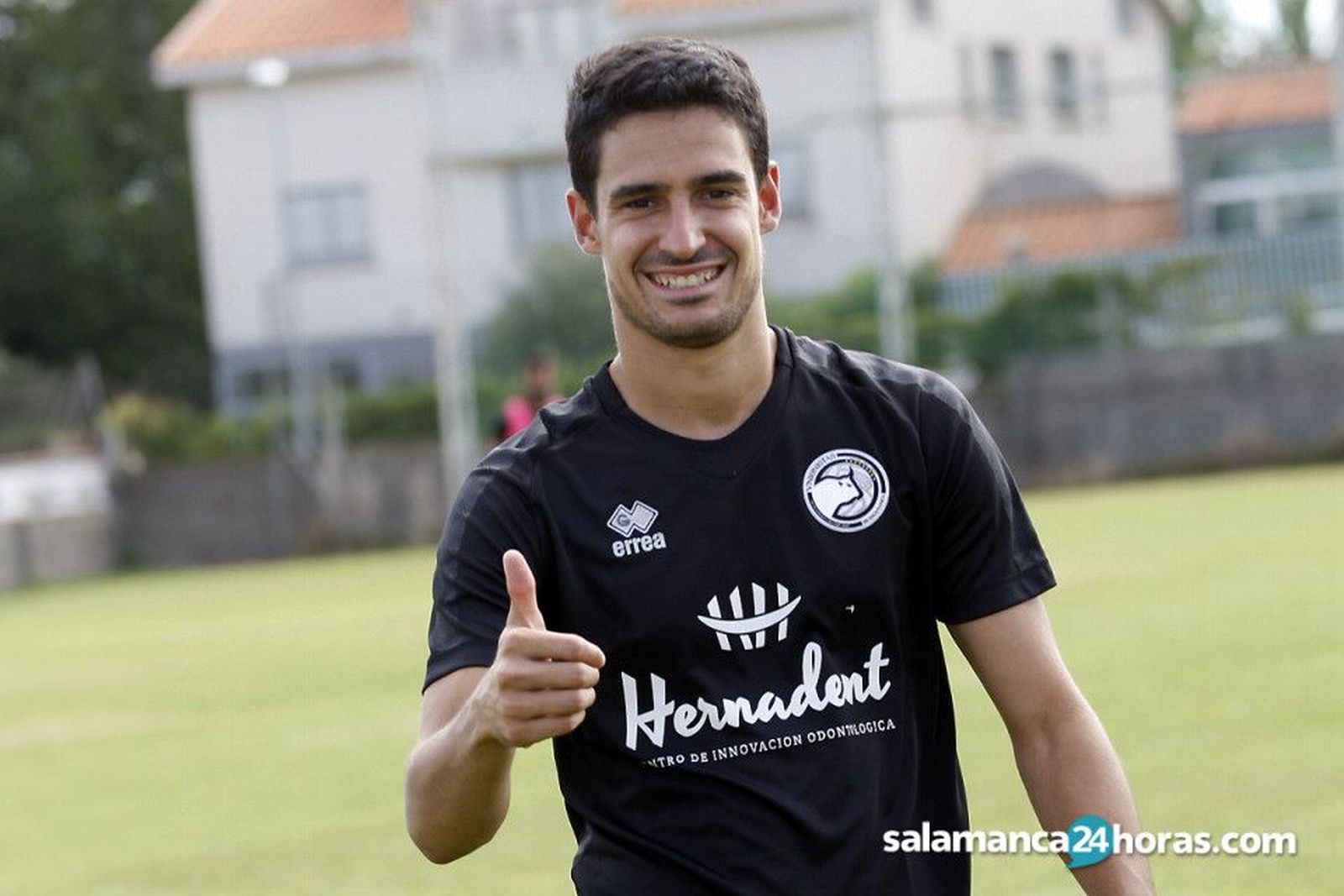 Gallego, en un entrenamiento con Unionistas / FOTO: JM García.
