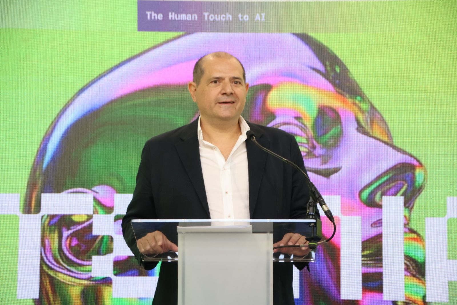 El alcalde de Salamanca, Carlos García Carbayo, y el CEO de Stemia, Juan Manuel Barrionuevo, presentan el inicio de la actividad de esta empresa en Salamanca