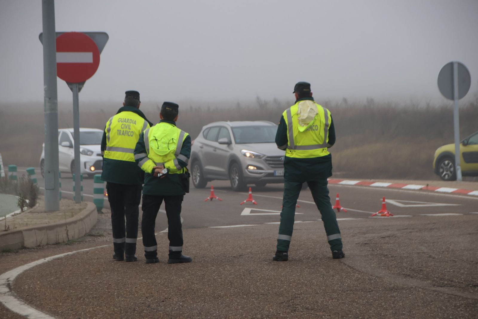 Control de alcohol y drogas realizado por agentes de la Guardia Civil de Tráfico en la carretera del Helmántico