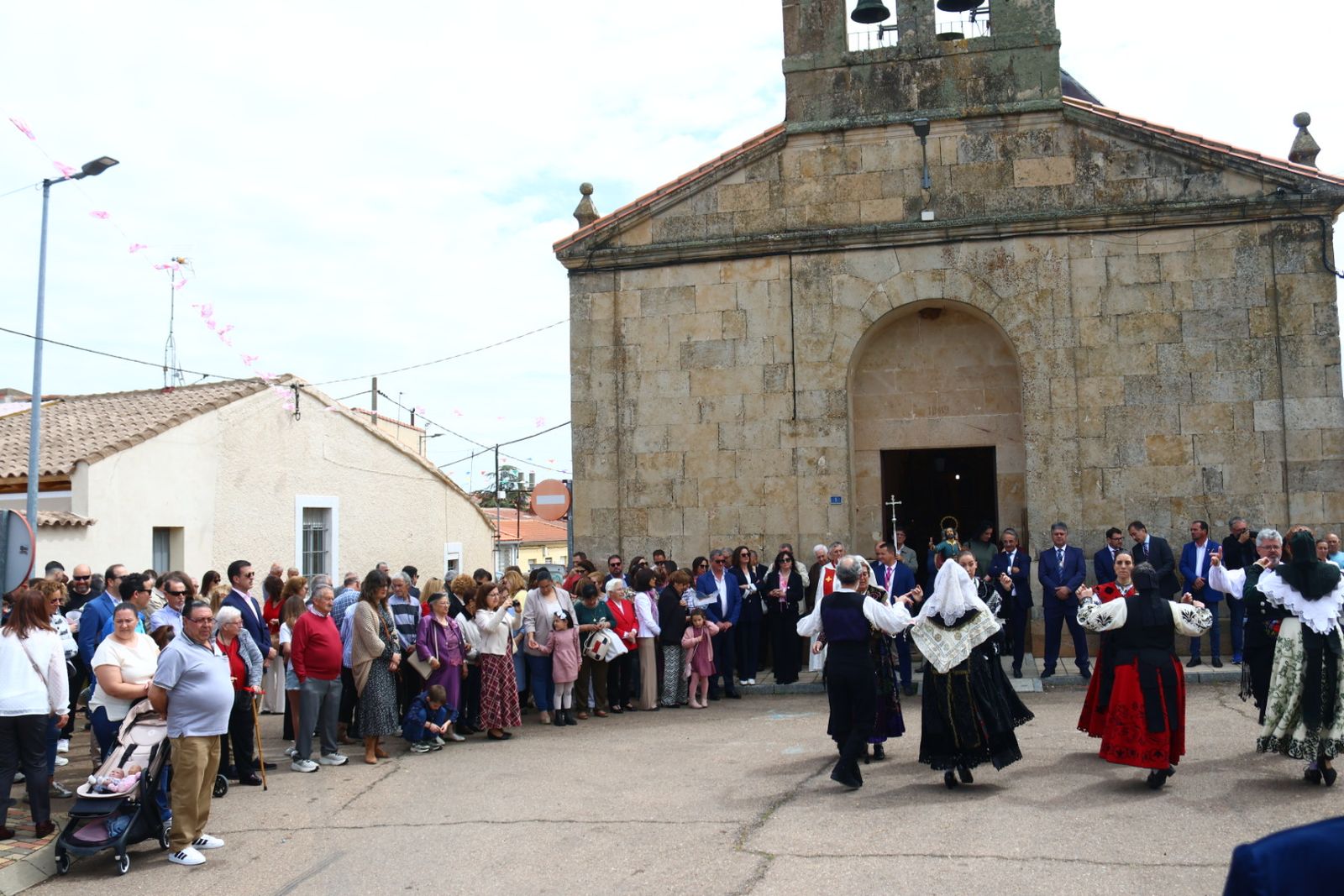 Santa Misa y Procesión en honor a San marcos en Doñinos