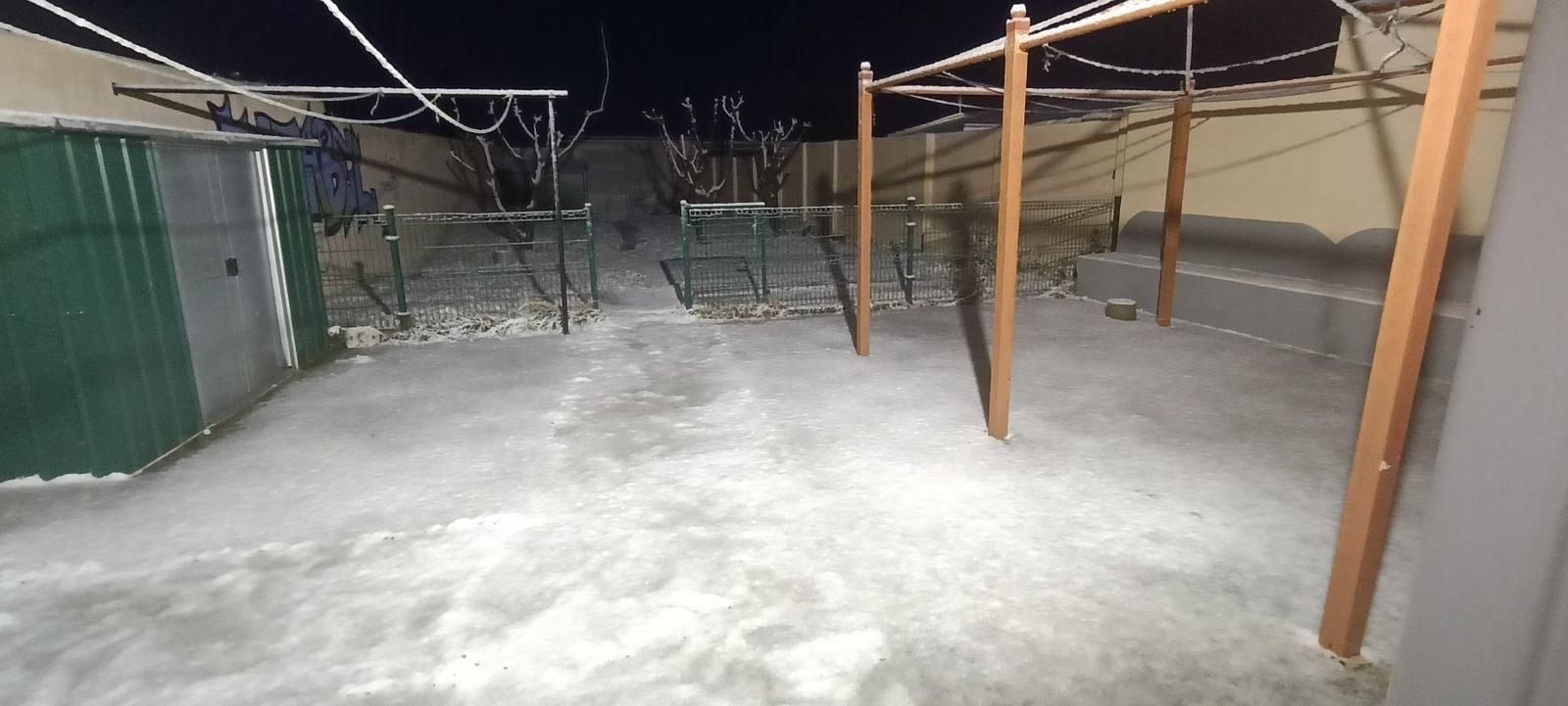 La nieve anega carreteras y tiñe de blanco Salamanca capital y provincia: imágenes de la nevada de este 28 de enero