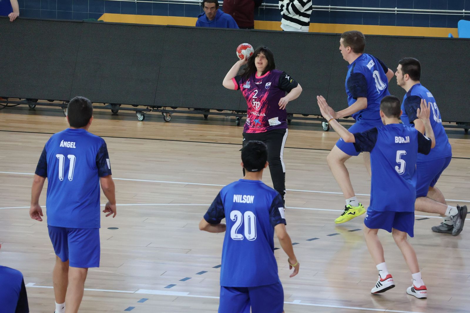 GALERÍA | El pabellón Ángel Nieto acoge el V Torneo de Balonmano Adaptado