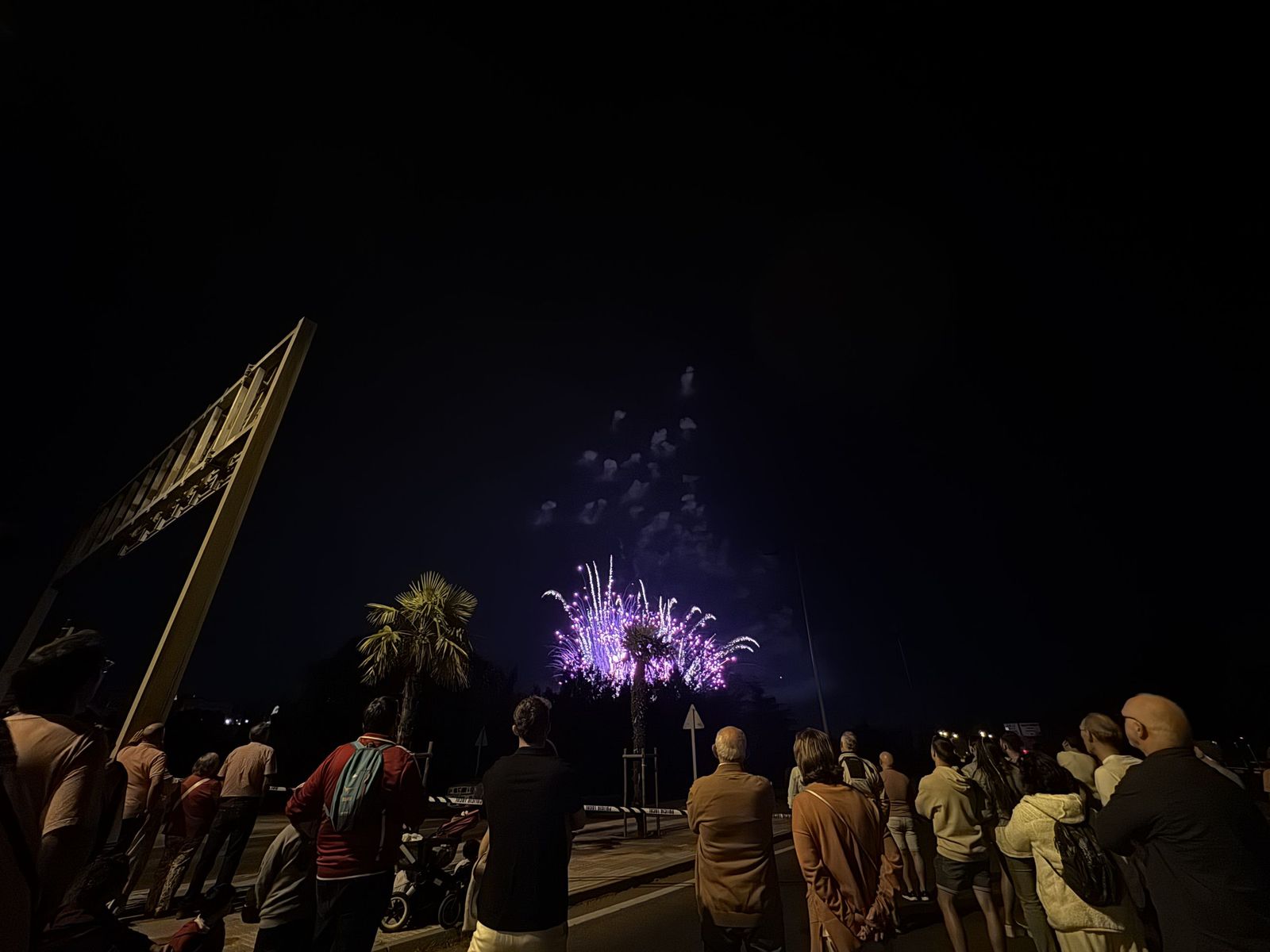 Fuegos artificiales en el entorno del Puente Romano