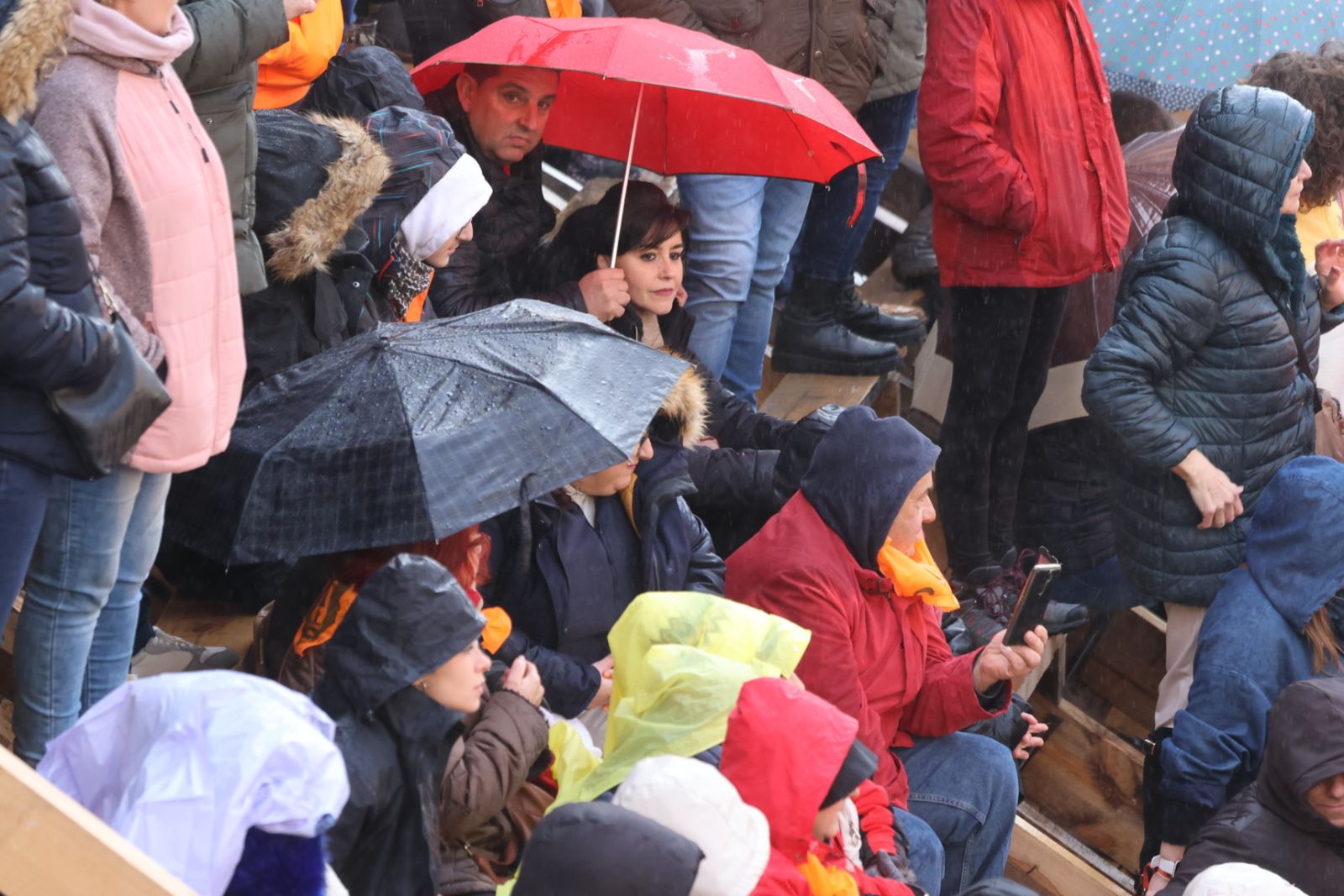 Gran ambiente en el inicio del Carnaval del Toro 2026: el Campanazo en imágenes