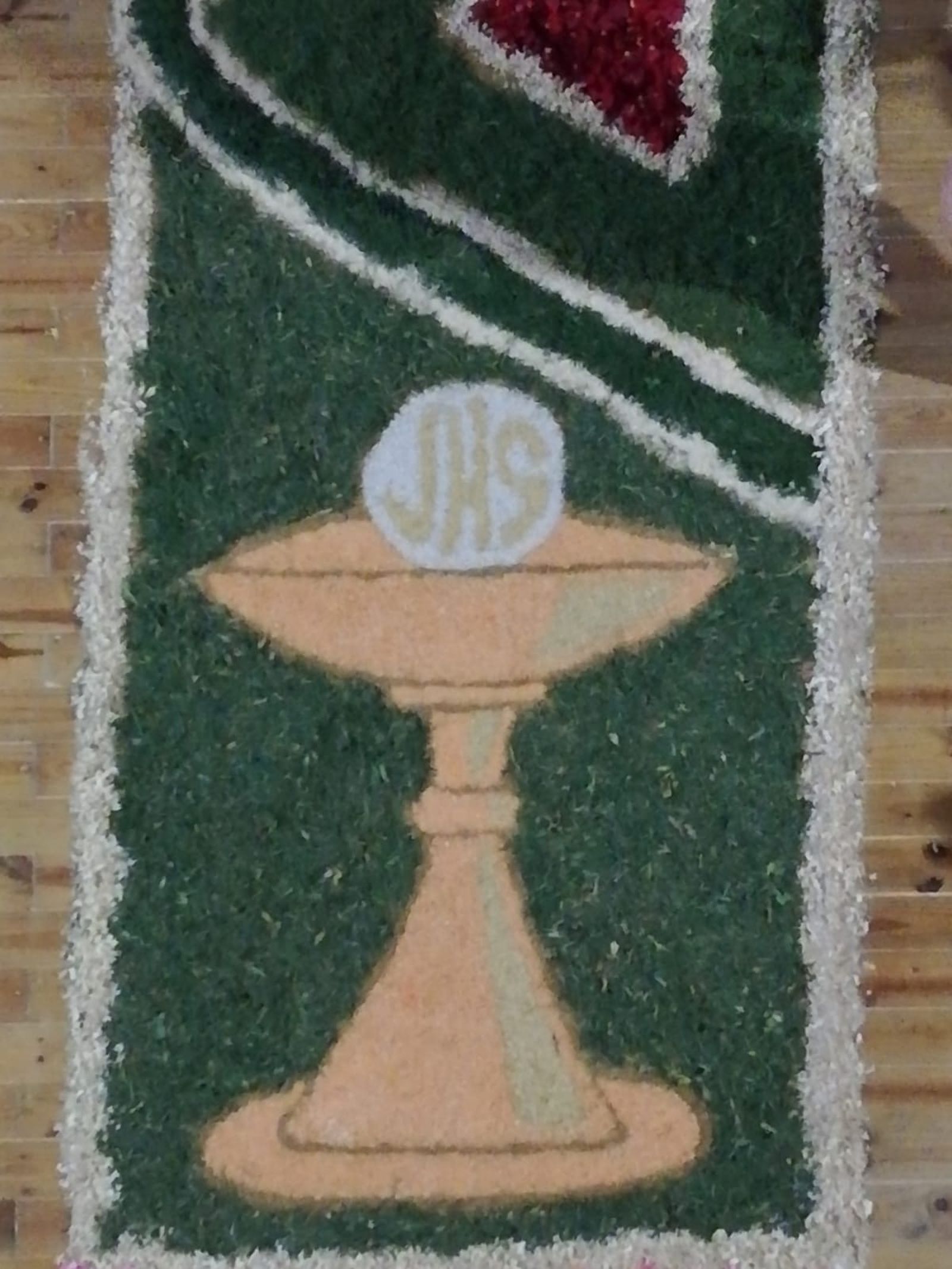 alfombra-por-el-corpus-en-la-iglesia-de-el-perdigon-5