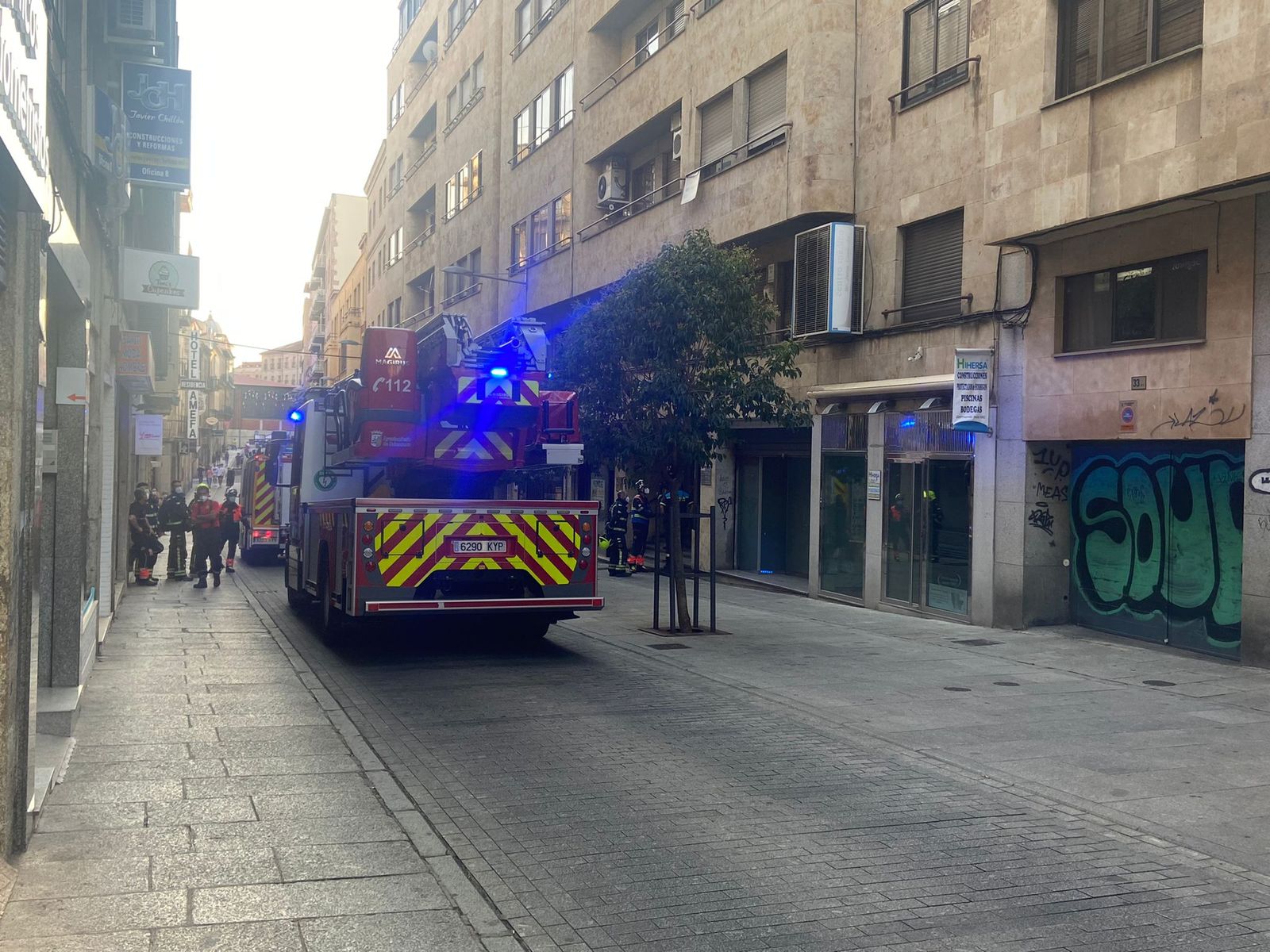 Alerta por escape de gas en la calle Pozo Amarillo. Foto SALAMANCA24HORAS. Alerta por escape de gas en la calle Pozo Amarillo. Foto SALAMANCA24HORAS.
