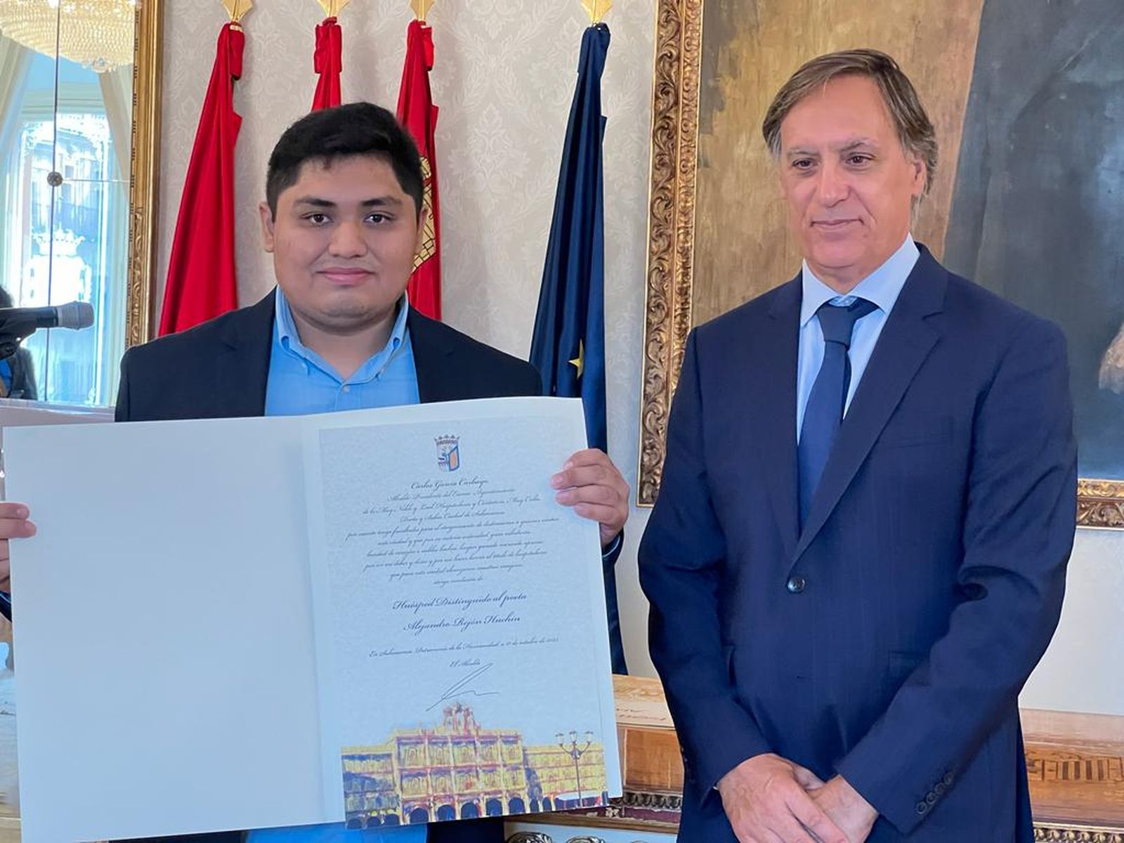 huespedes-distinguidos-al-poeta-alejandro-rejon-foto-s24h