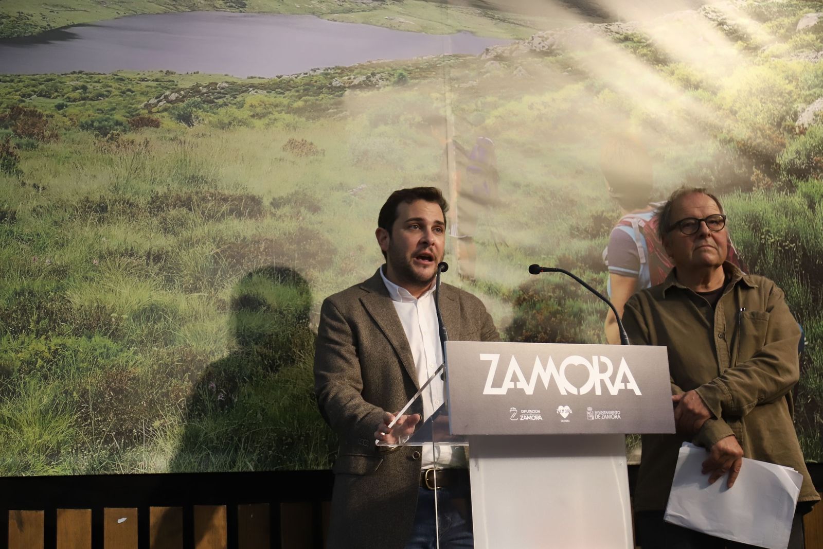 4e2c1ca3-25f0-4d50-9365-5cb815aa98cd