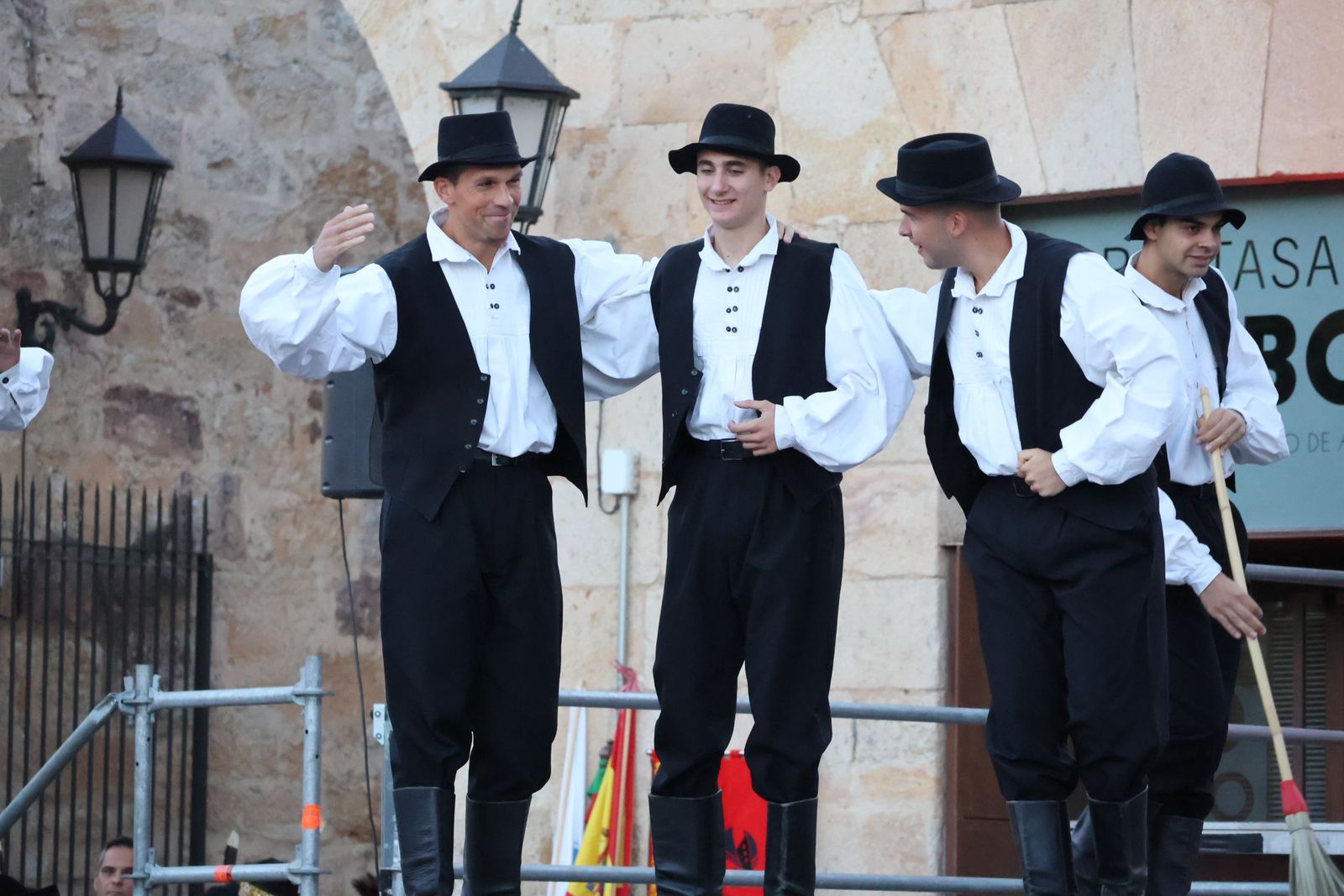 ii-gala-festival-internacional-de-folklore-15