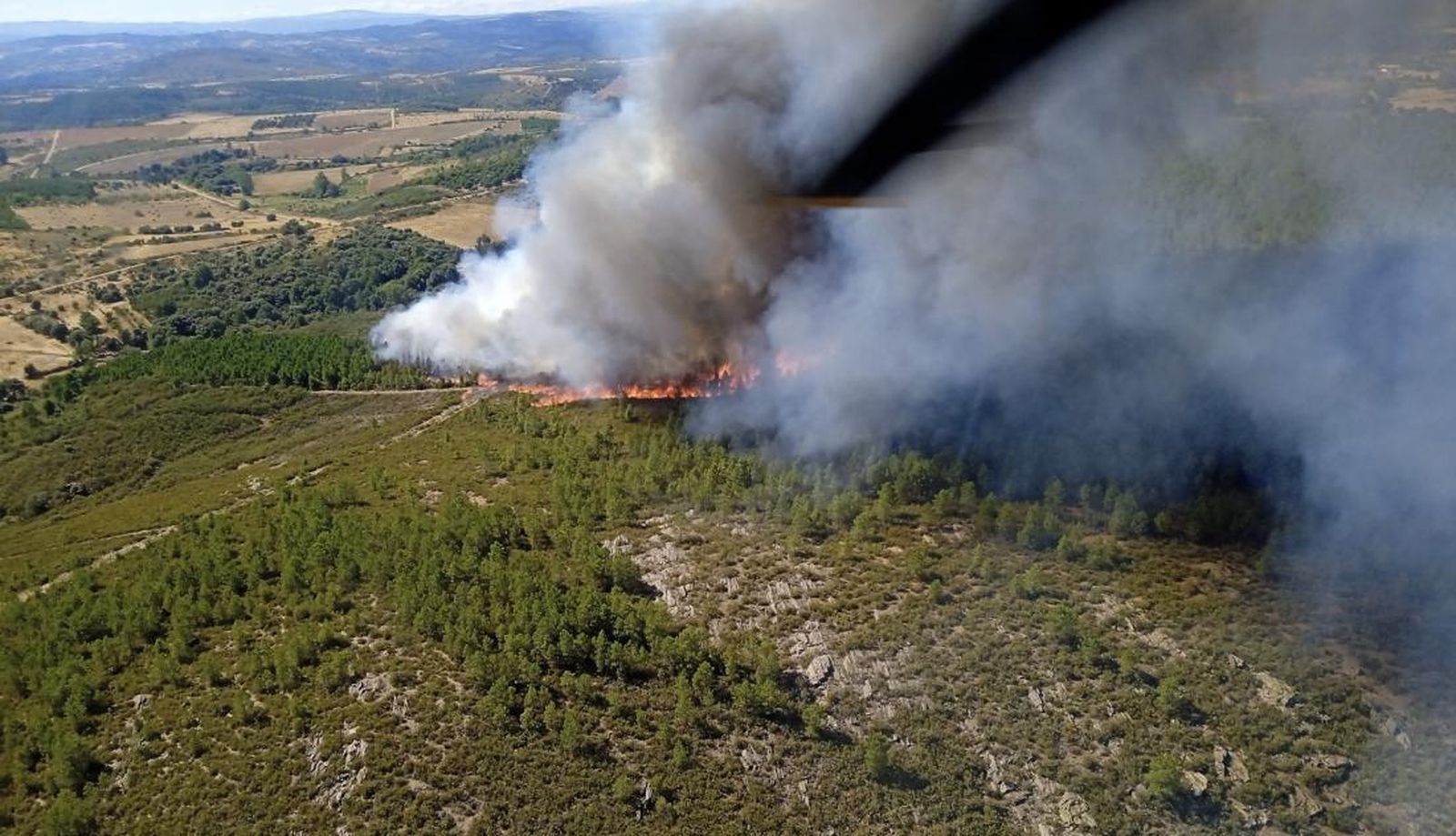 Declarado un incendio forestal de nivel 2 en Trabazos