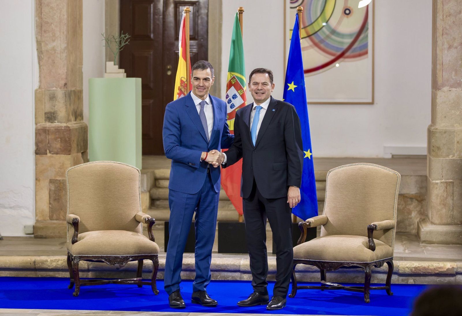 El presidente del Gobierno, Pedro Sánchez (i), y el primer ministro de la República Portuguesa, Luís Montenegro (d), mantienen un encuentro durante la XXXV Cumbre Hispano Lusa   Alberto Díaz   Europa Press