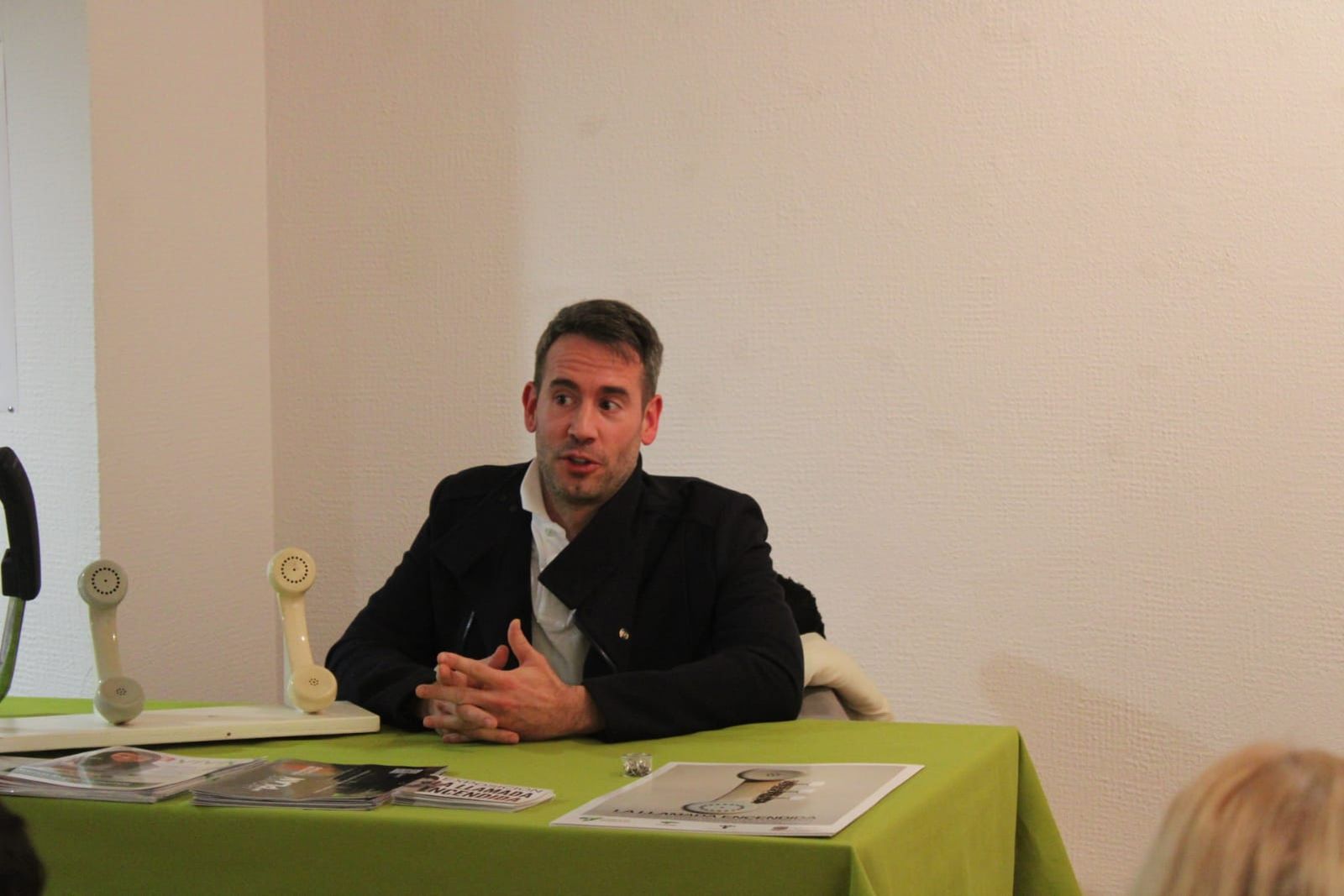 inauguracion-de-la-exposicion-la-llamada-encendida-de-jean-claude-cubino-44