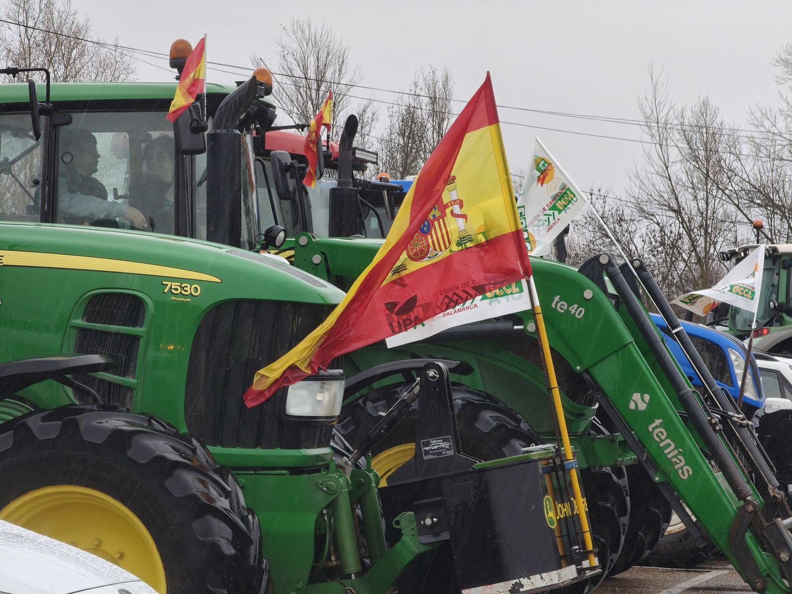 En imágenes la marcha con tractores y vehículos de campo en Salamanca en protesta contra Mercosur