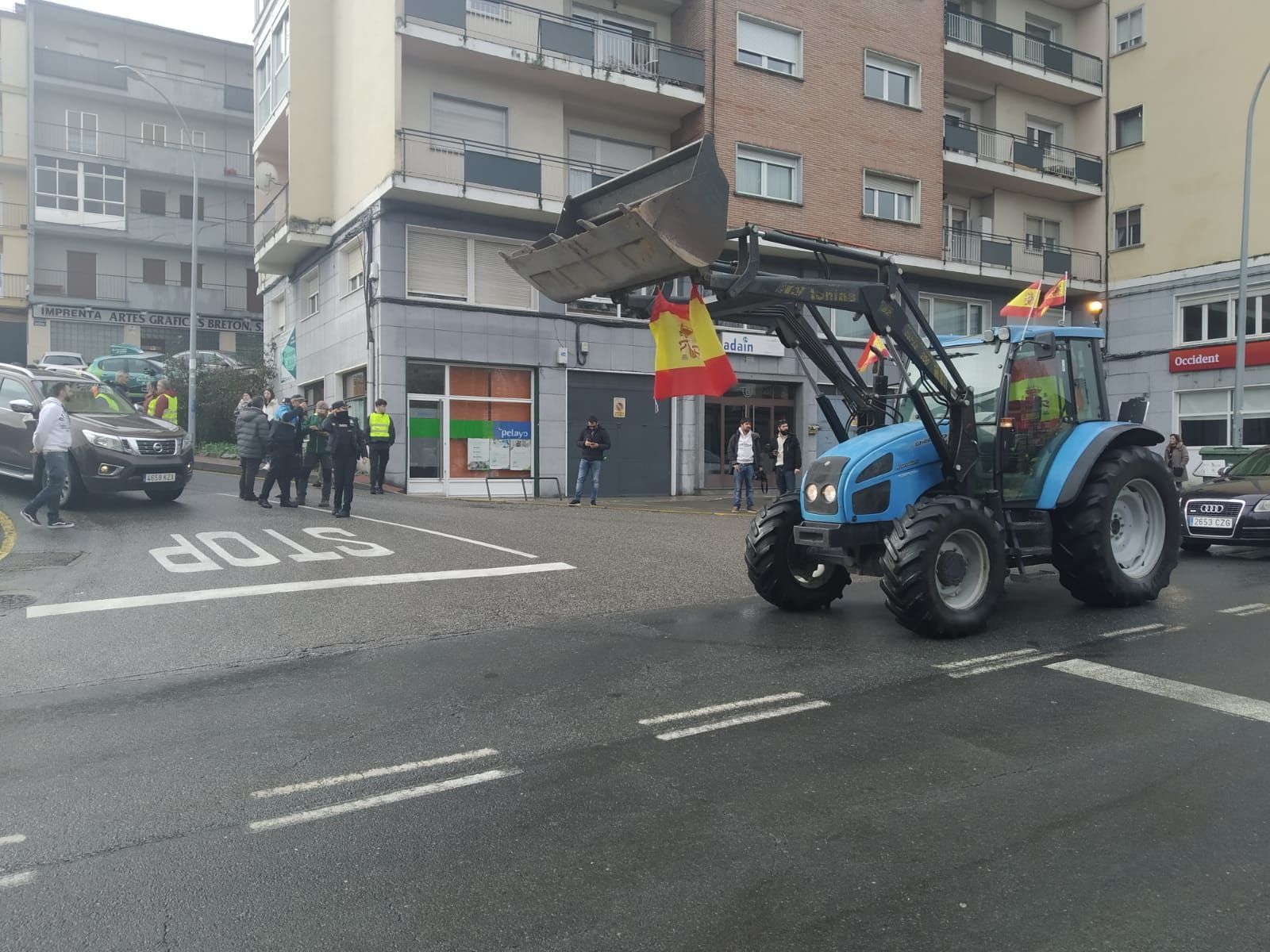bejar-acoge-una-marcha-lenta-de-tractores-en-protesta-por-los-saneamientos-1