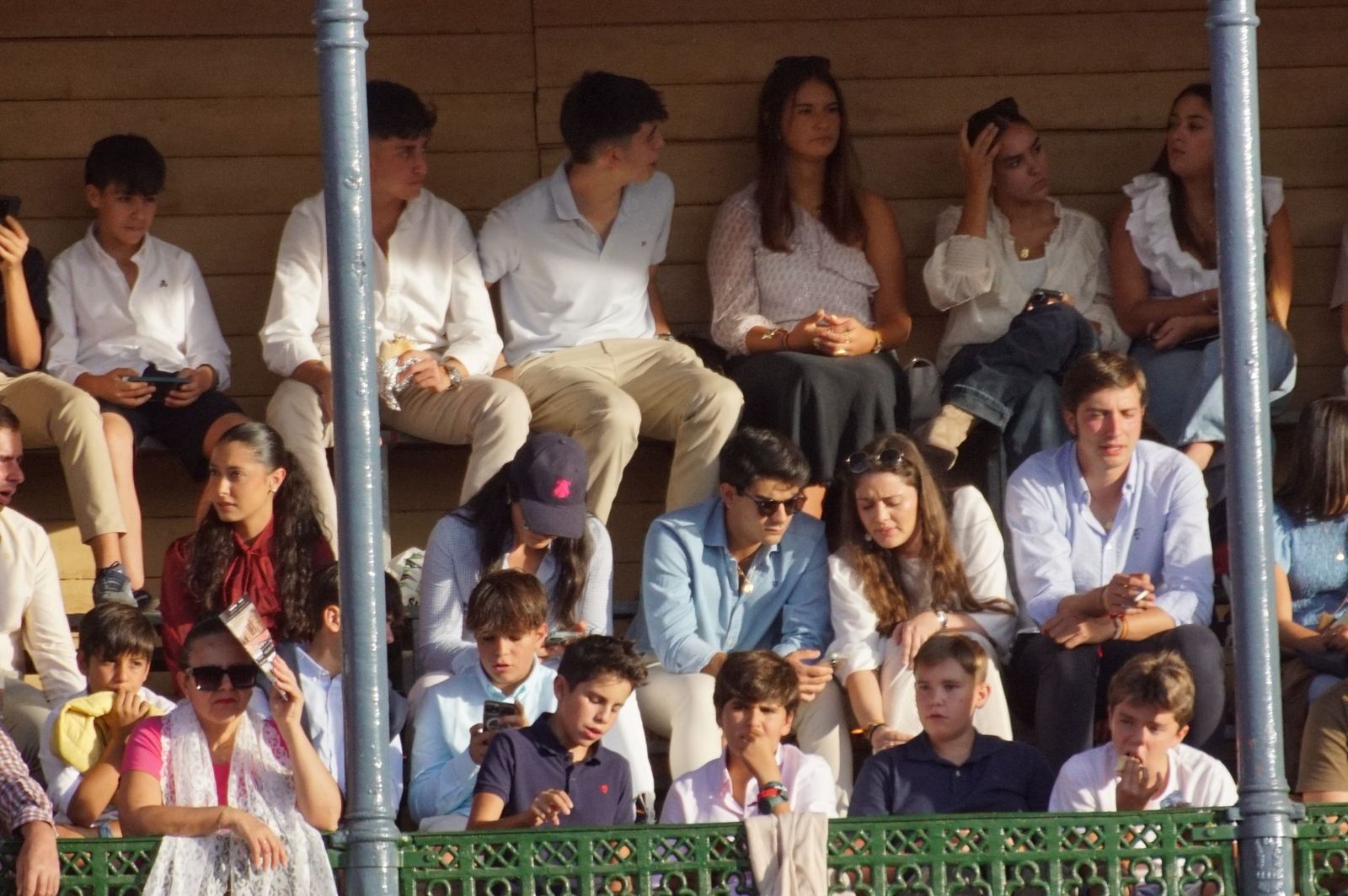 Así han vivido los salmantinos el primer festejo de la feria taurina 2025: imágenes del ambiente en los tendidos y en el patio de cuadrillas