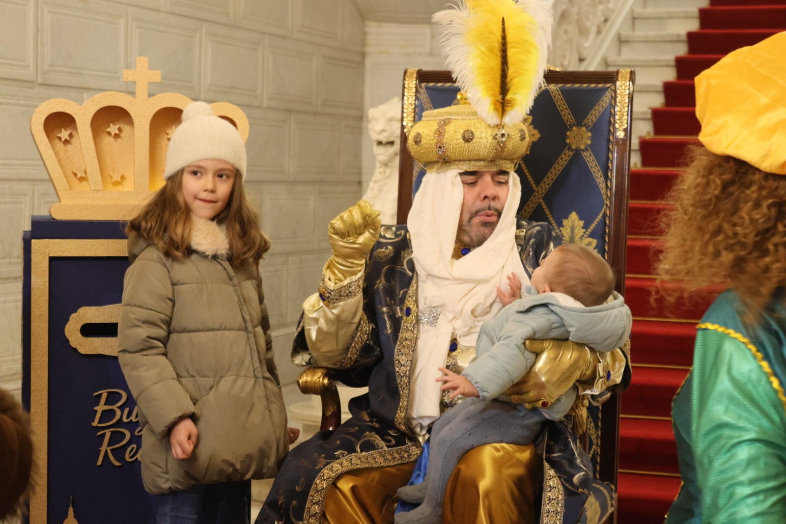 El Cartero Real sigue recogiendo las cartas con los deseos de los niños de Salamanca antes de la noche del 5 de enero