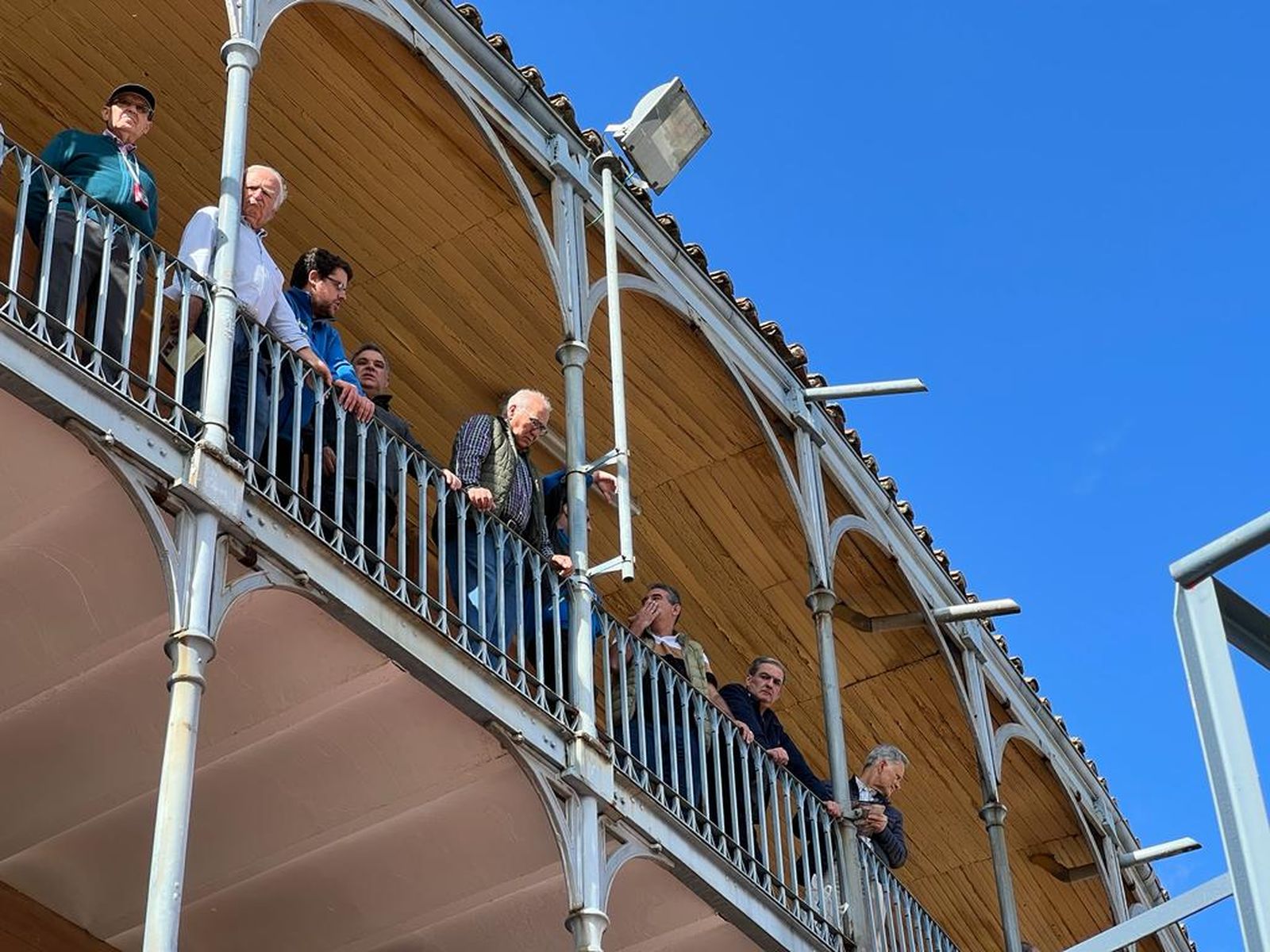 ambiente-durante-el-sorteo-de-los-el-puerto-de-san-lorenzo-y-la-ventana-del-puerto-7