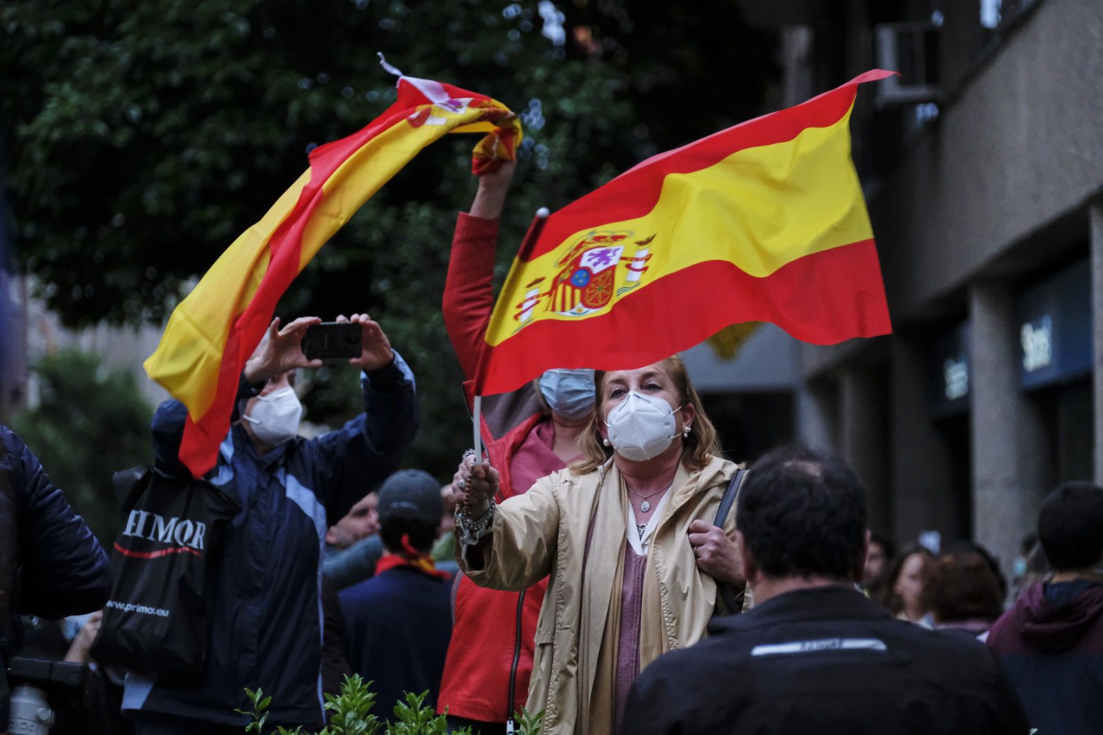 Concetración de protesta contra Sanchez en la calle Nuñez de Balboa