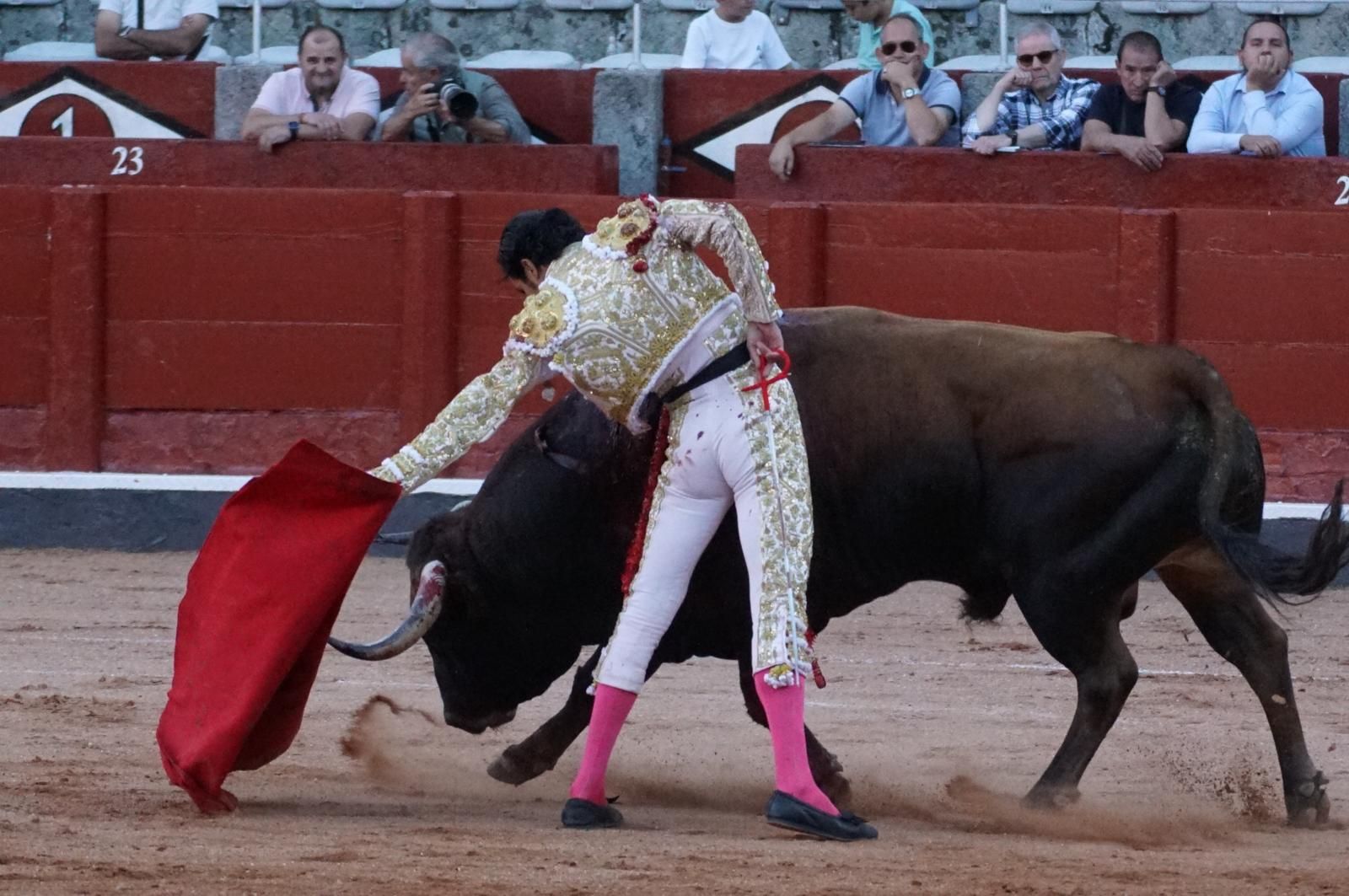 Presencia salmantina por partida doble en la primera corrida de la feria: Damián Castaño e Ismael Martín junto al mexicano Diego San Román