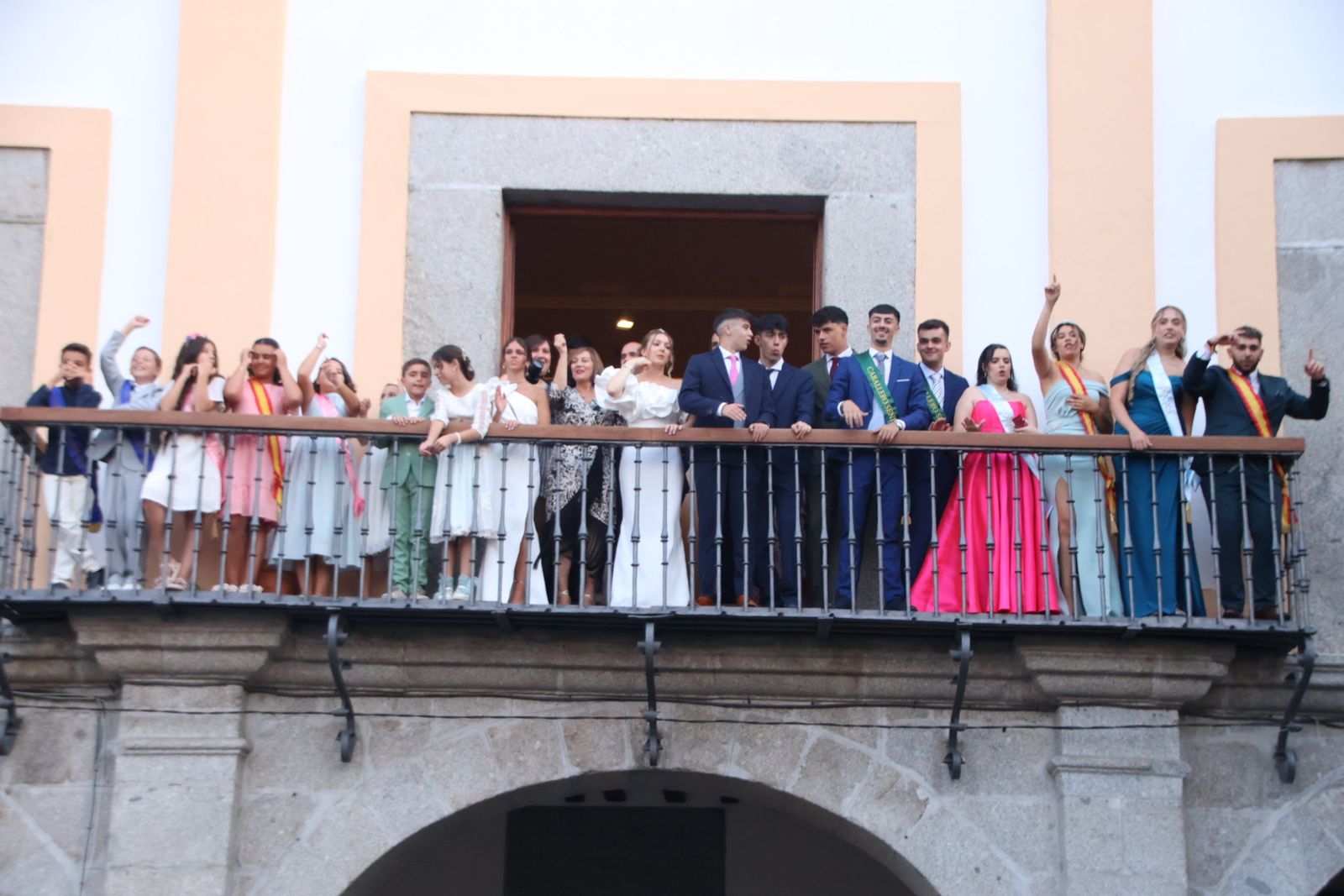 Peñaranda, Chupinazo y presentación de las reinas y damas