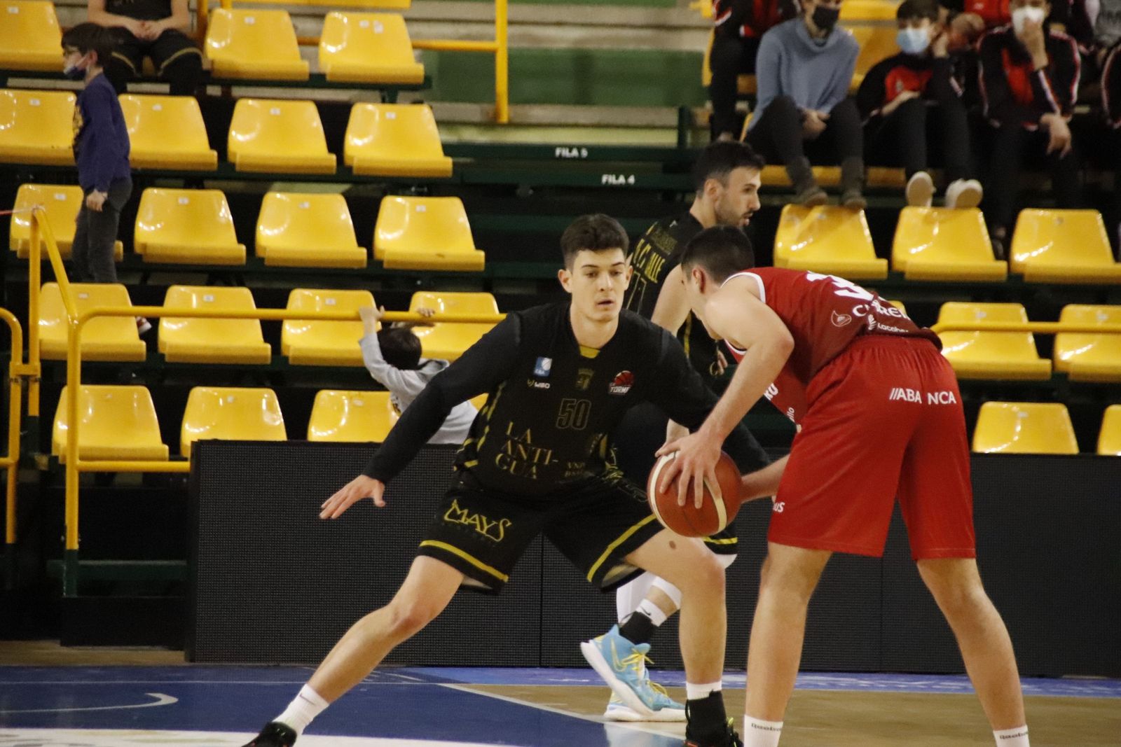 Imagen del CB Tormes – Obradoiro Silleda | FOTO SALAMANCA24HORAS.COM Imagen del CB Tormes – Obradoiro Silleda | FOTO SALAMANCA24HORAS.COM