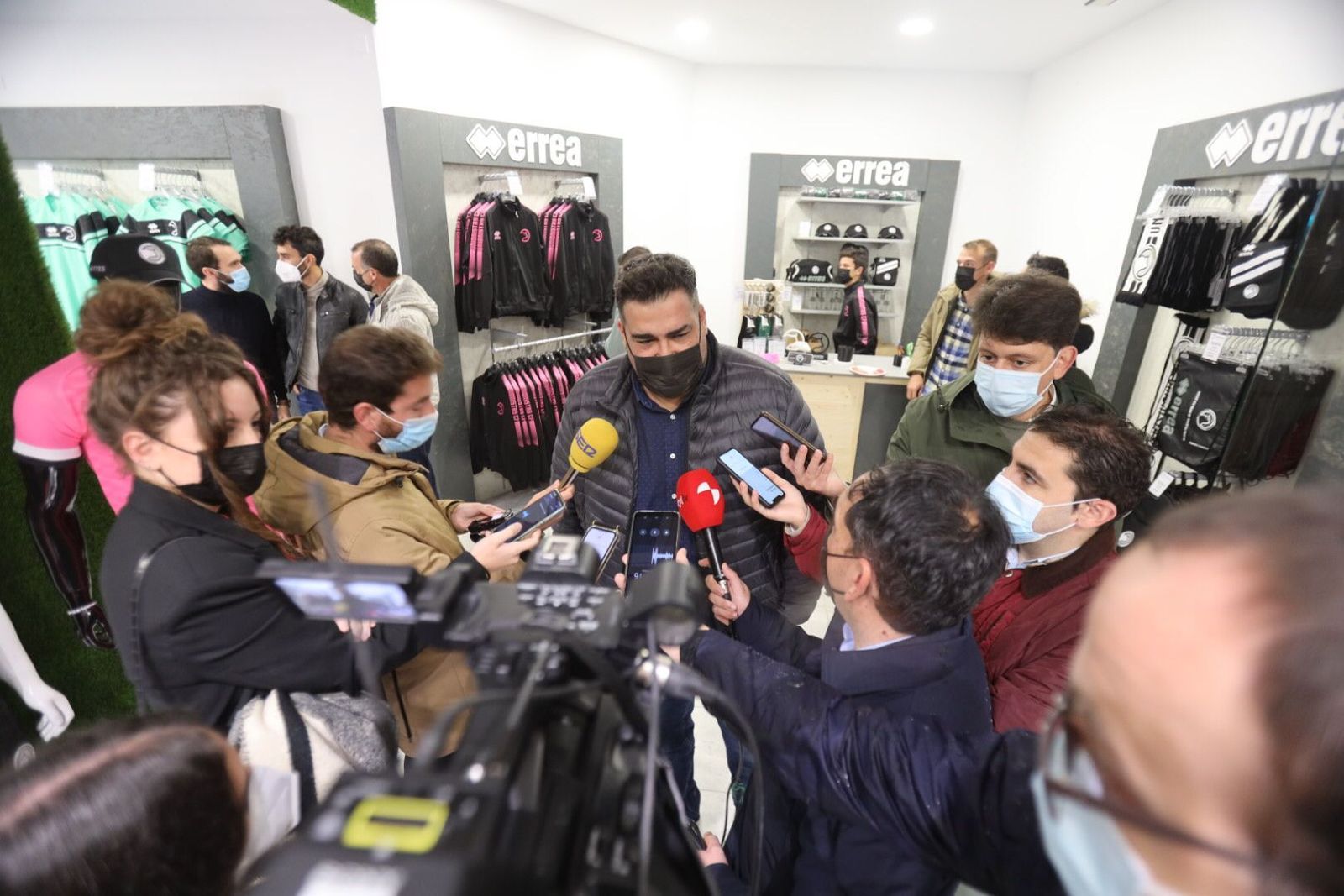 Inauguración nueva tienda de Unionistas